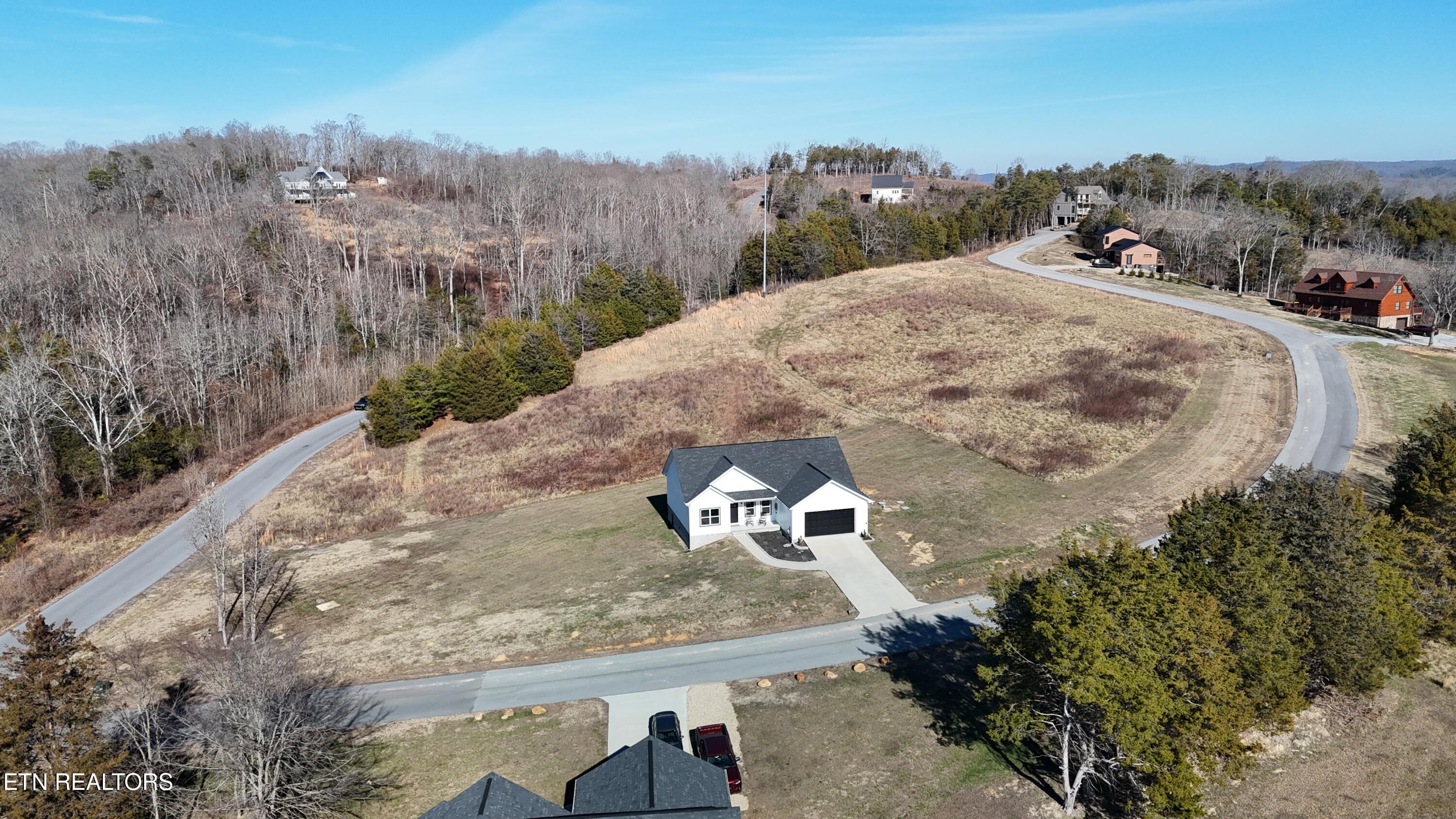 813 Clear Sail Way Dandridge TN 37725