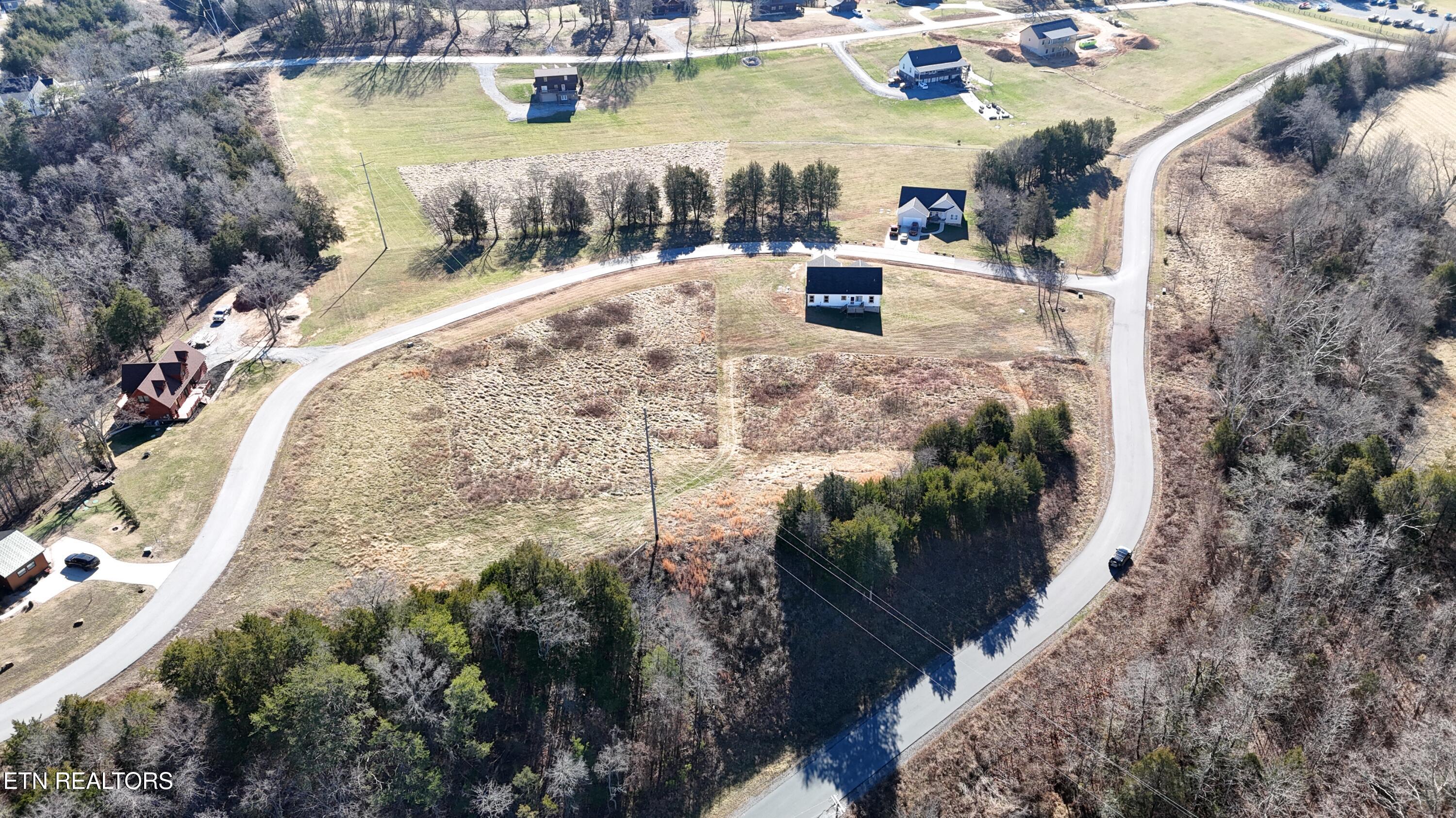 813 Clear Sail Way Dandridge TN 37725