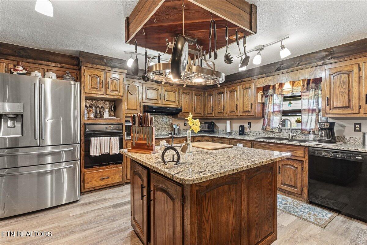 910 Reagan Valley Road Tellico Plains TN 37385