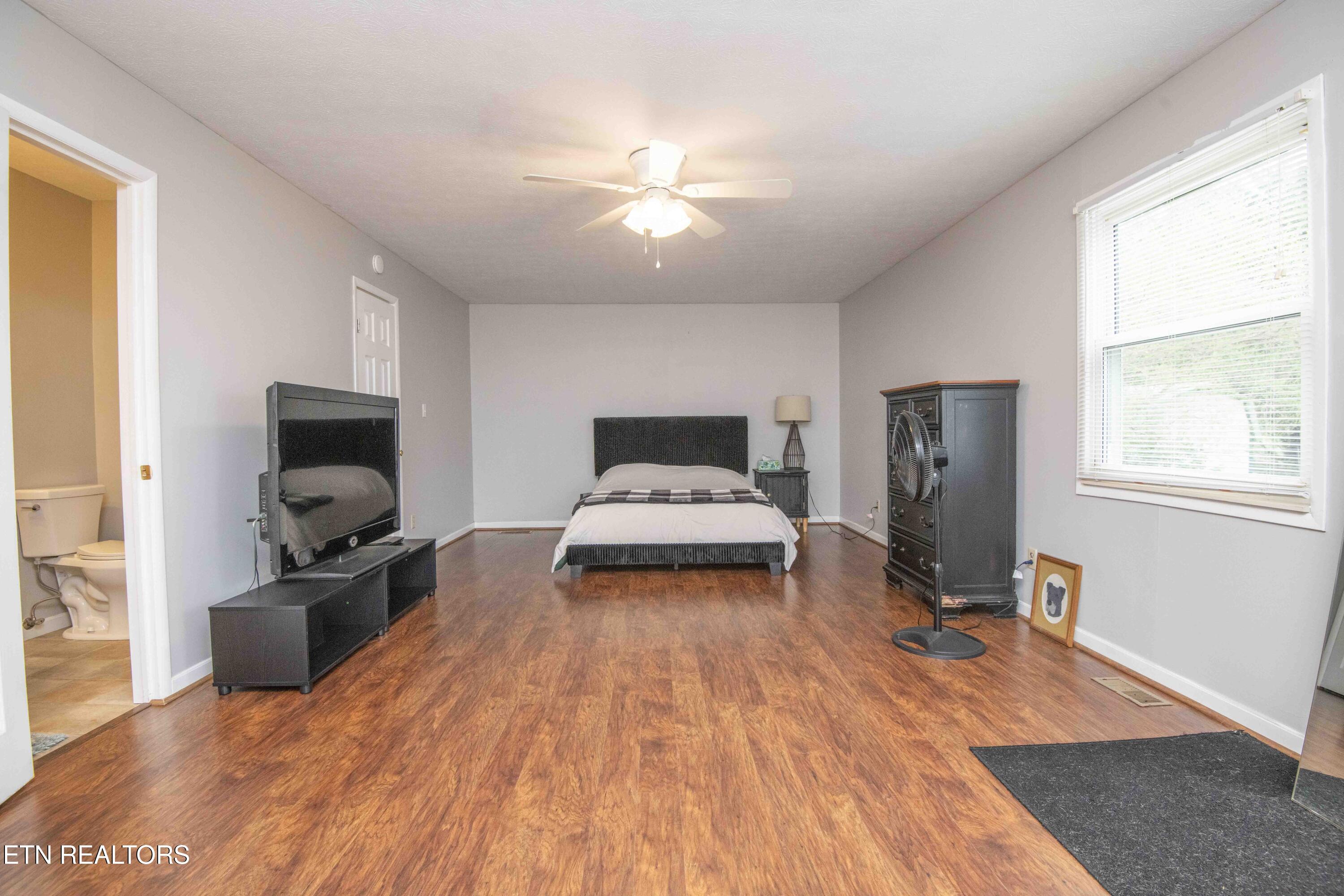 717 Bernard Avenue Rockwood TN 37854
