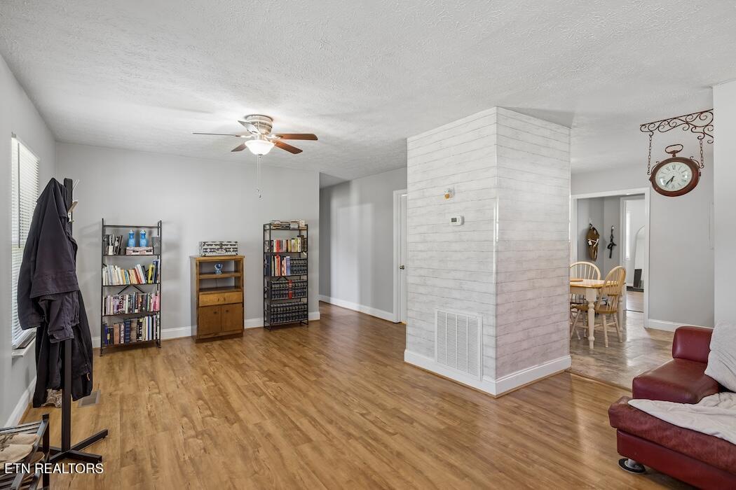 717 Bernard Avenue Rockwood TN 37854