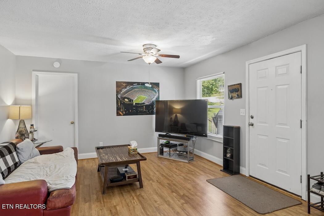 717 Bernard Avenue Rockwood TN 37854