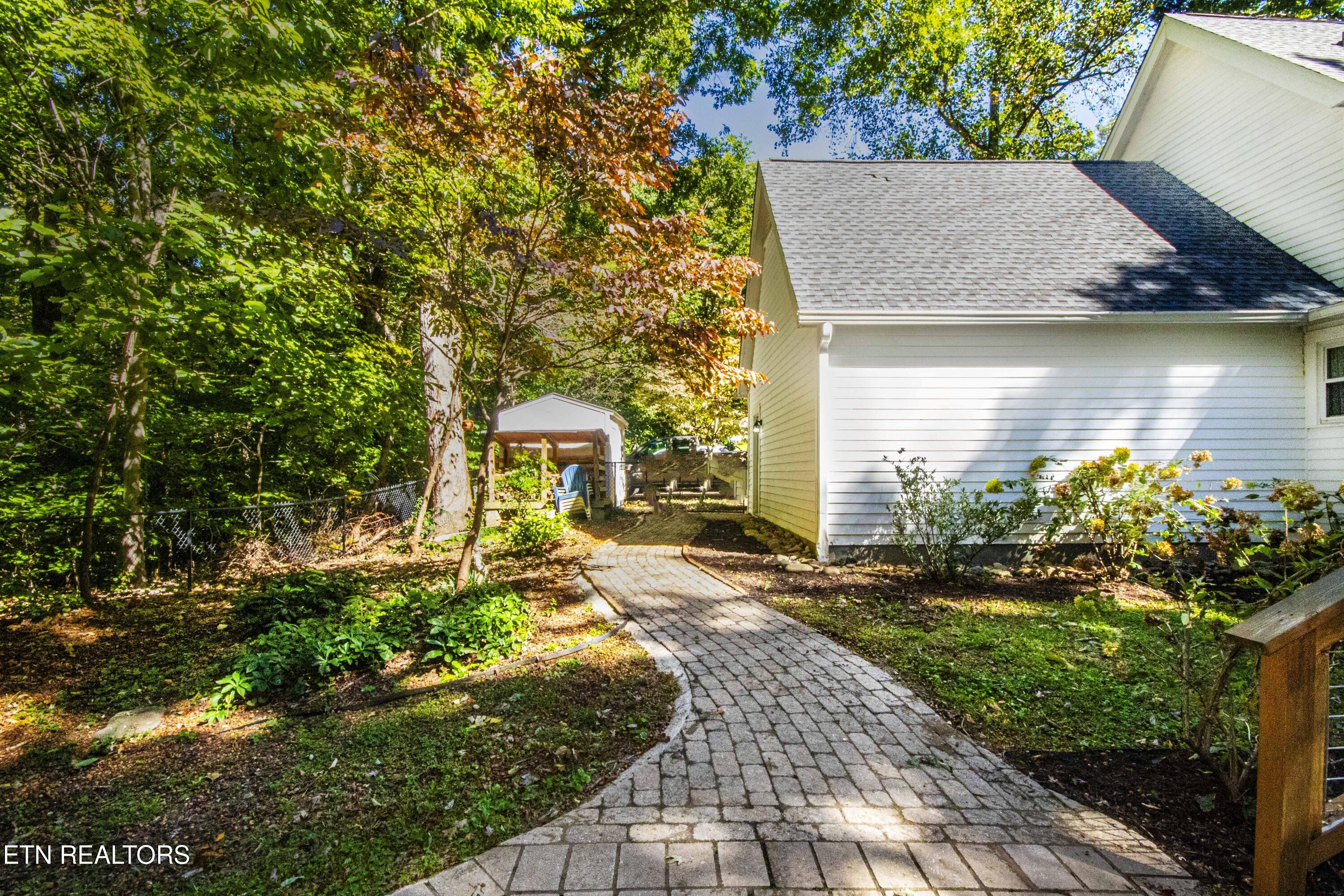 9523 W Aiken Lane Knoxville TN 37922