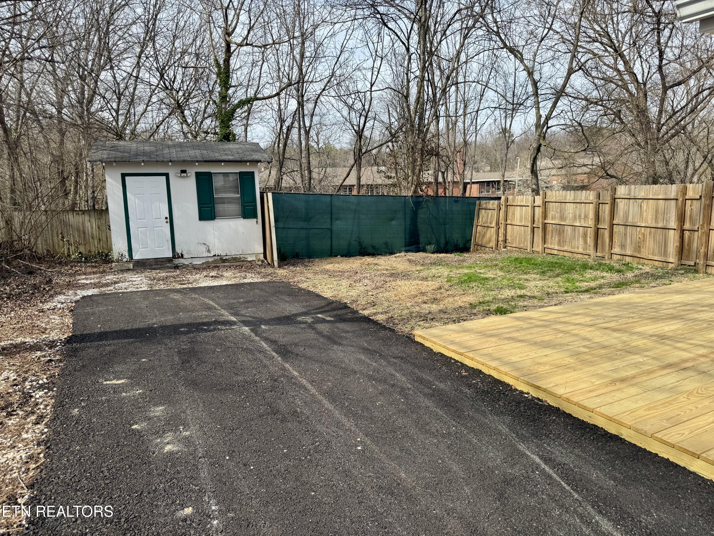 1607 Berry Road Knoxville TN 37920