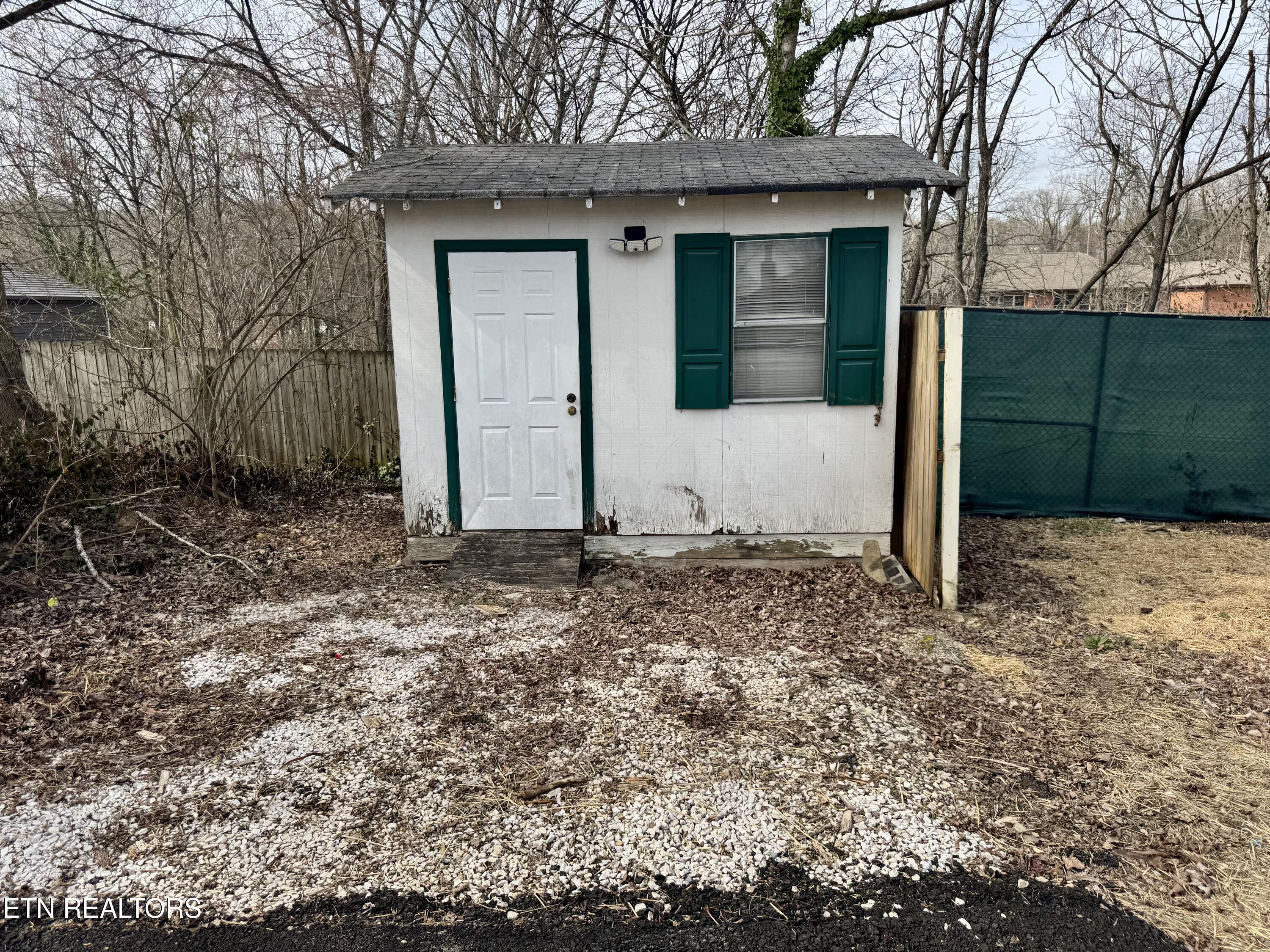 1607 Berry Road Knoxville TN 37920