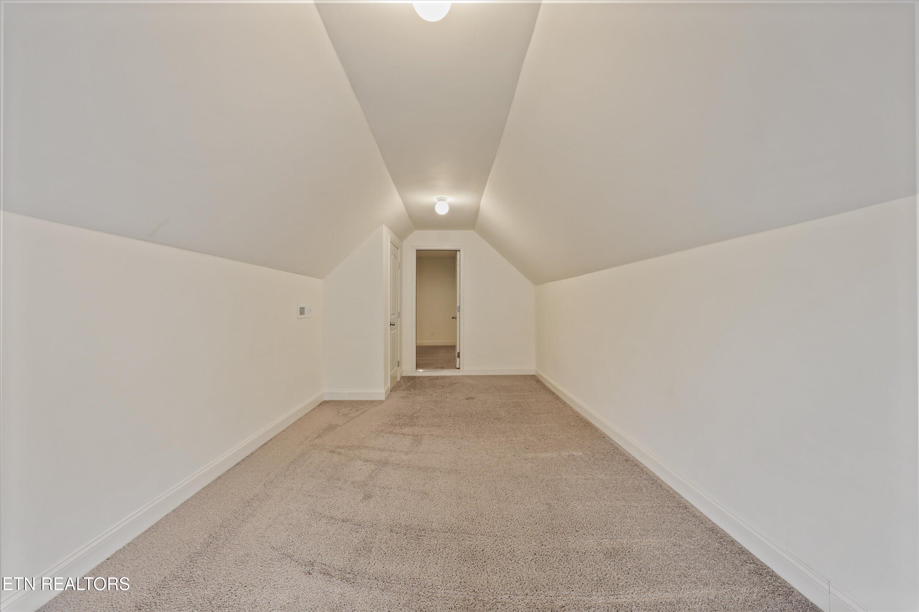 1114 Puffy Cloud Lane Knoxville TN 37922