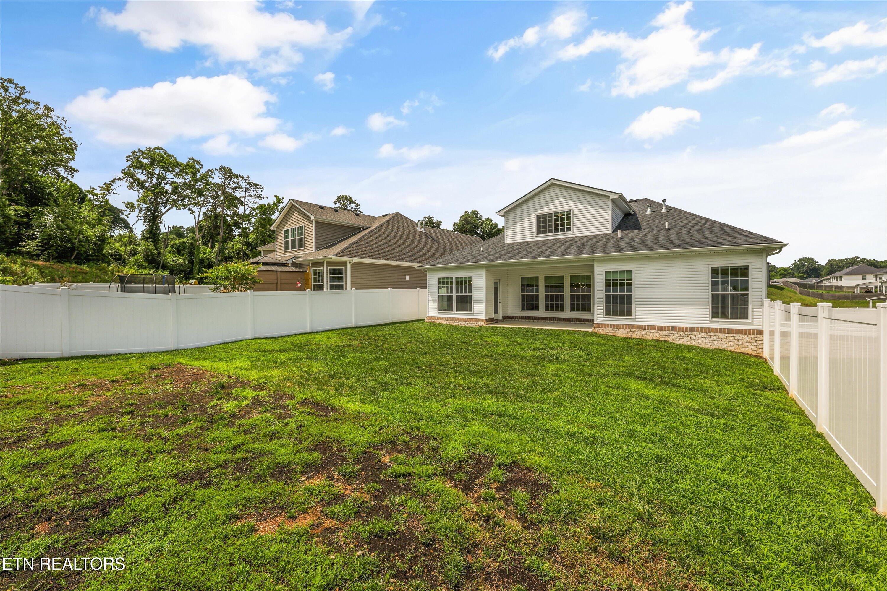 1114 Puffy Cloud Lane Knoxville TN 37922
