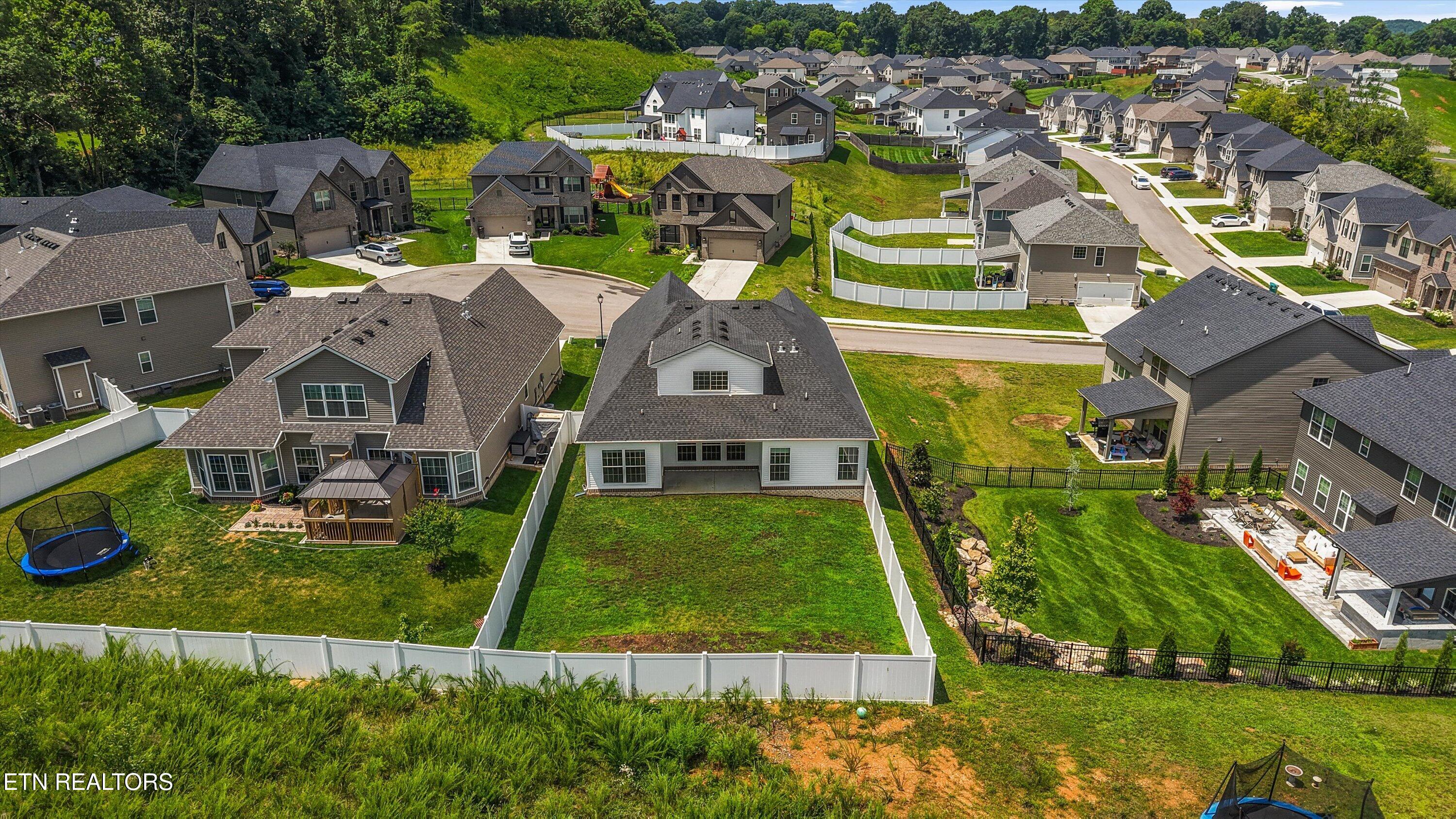 1114 Puffy Cloud Lane Knoxville TN 37922