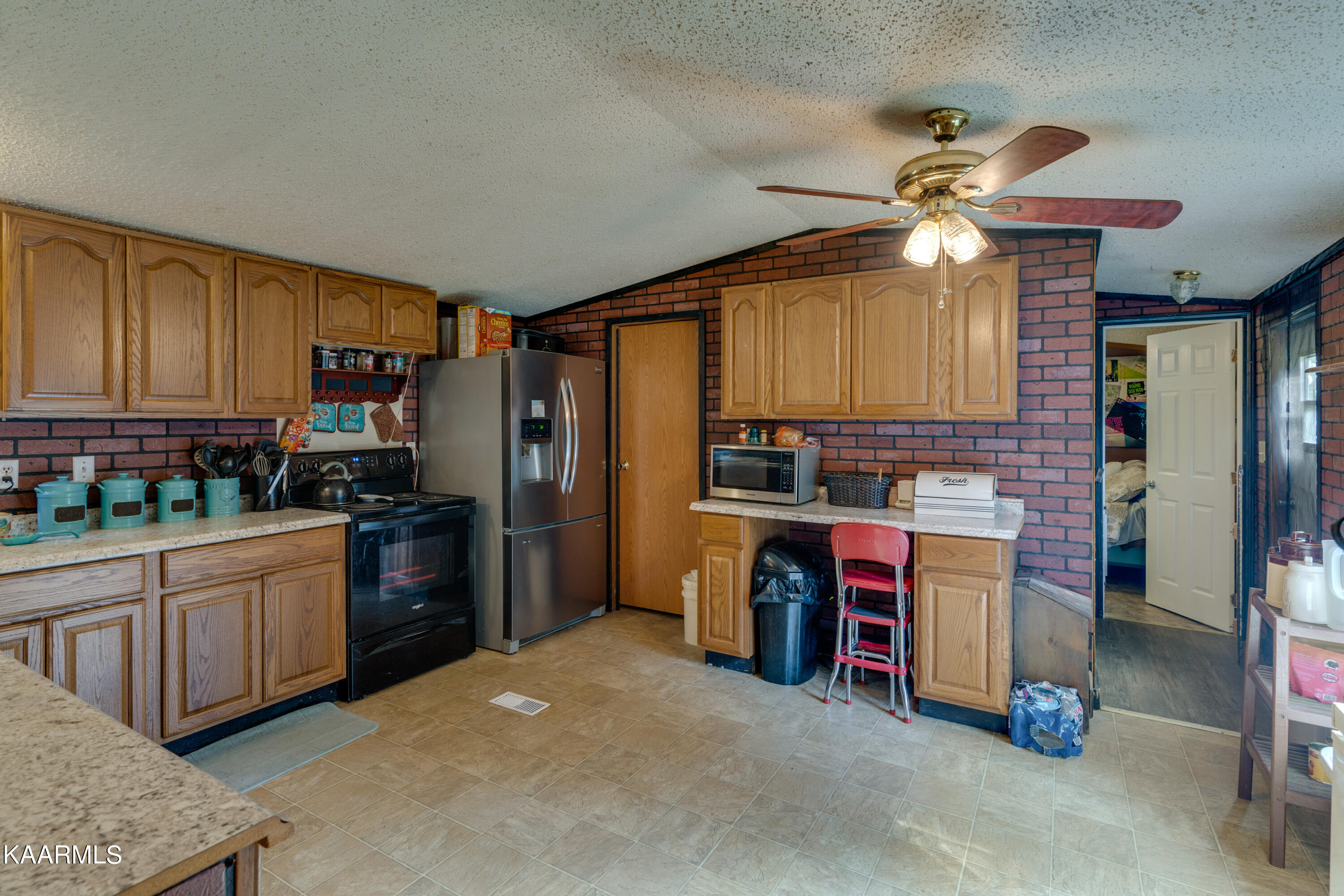 166 Lester Ledbetter Lane Hilham TN 38568