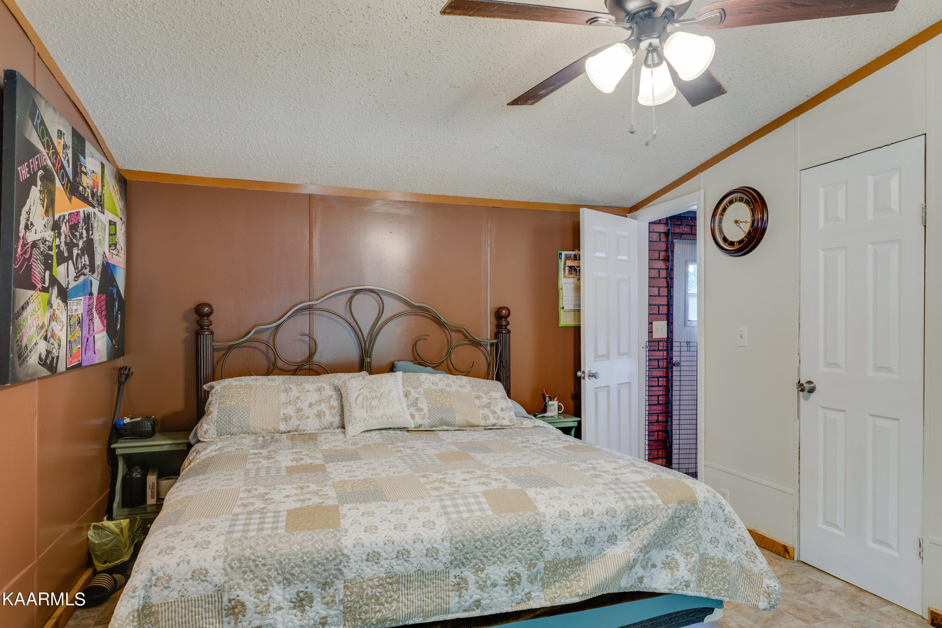 166 Lester Ledbetter Lane Hilham TN 38568