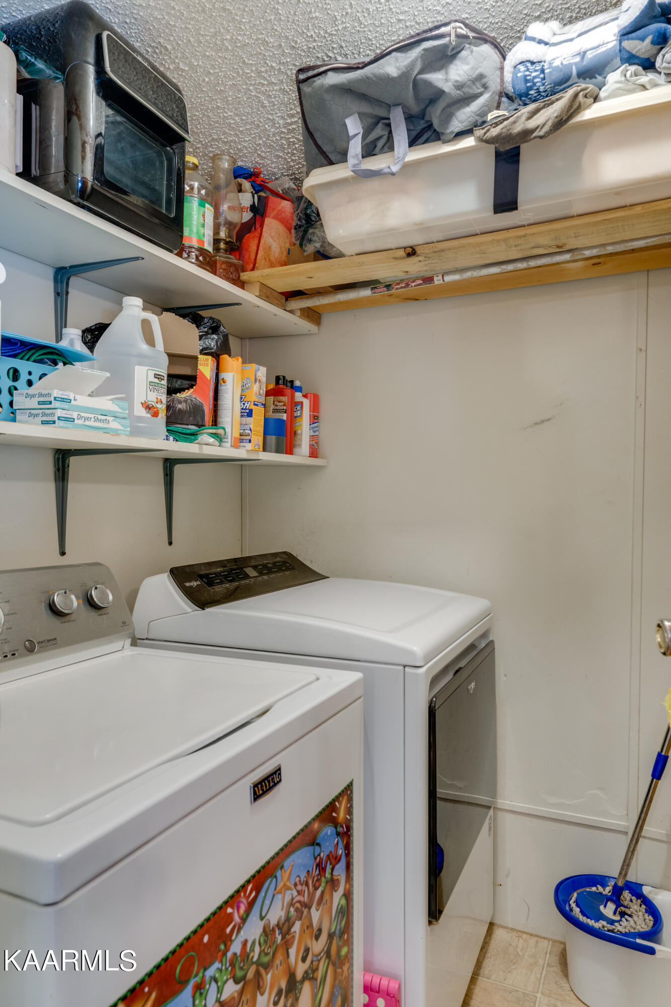 166 Lester Ledbetter Lane Hilham TN 38568