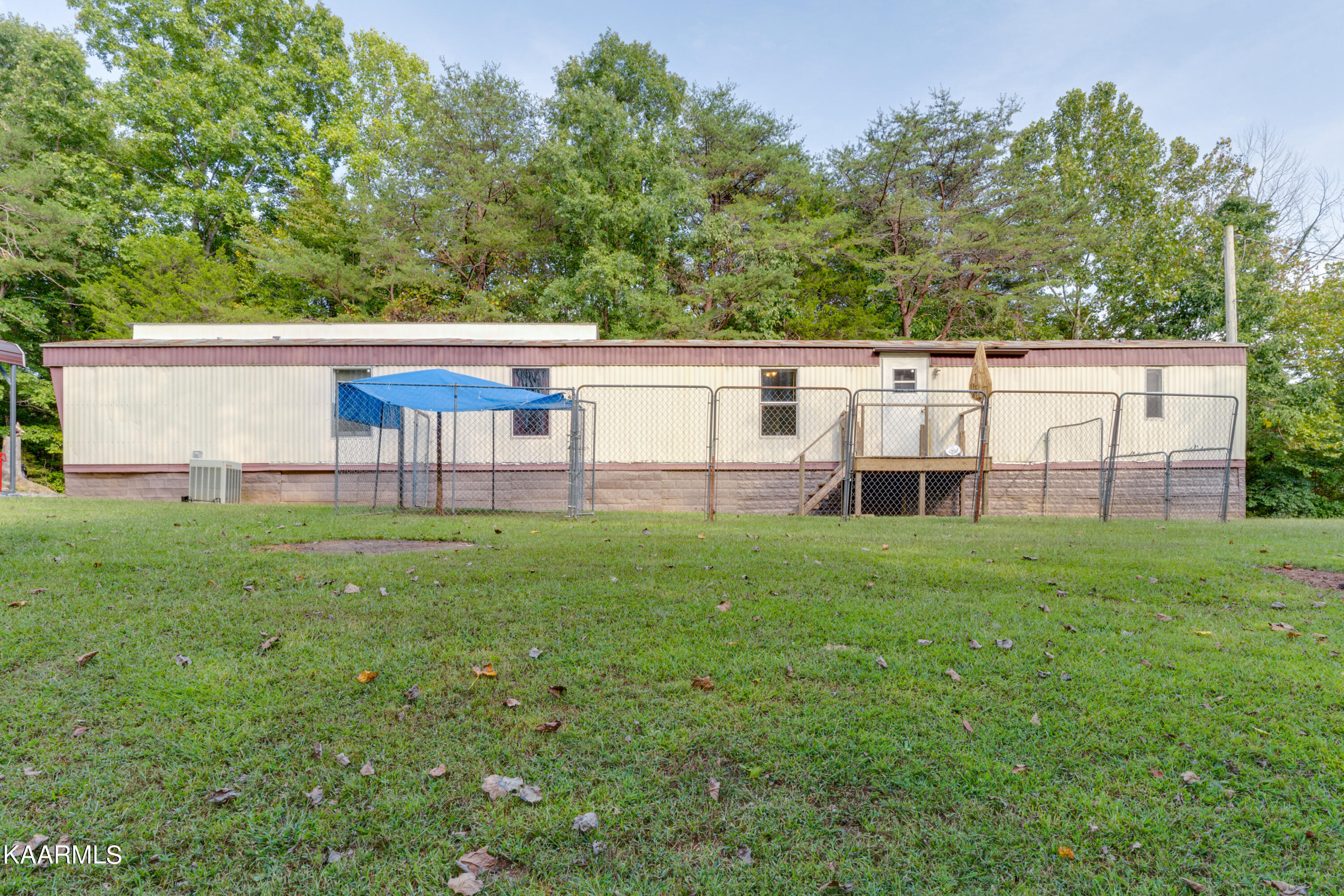 166 Lester Ledbetter Lane Hilham TN 38568