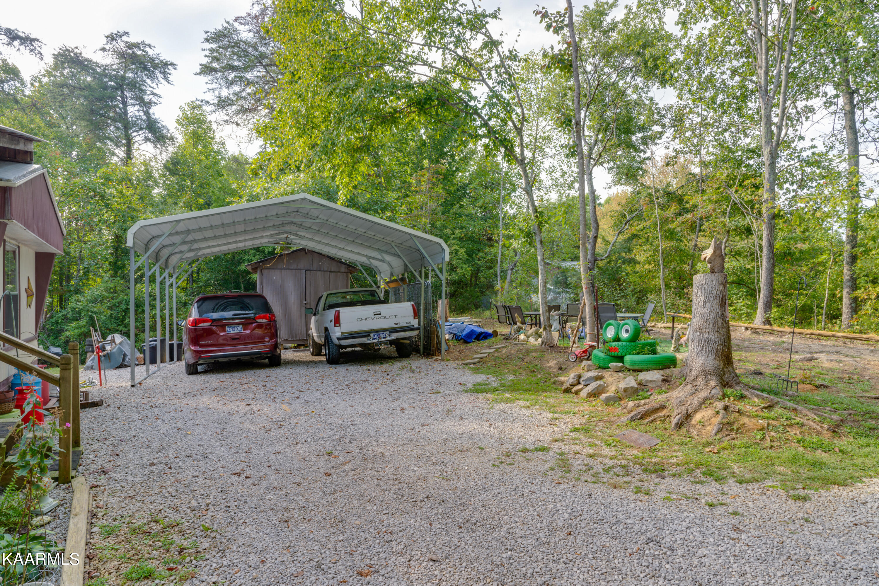 166 Lester Ledbetter Lane Hilham TN 38568