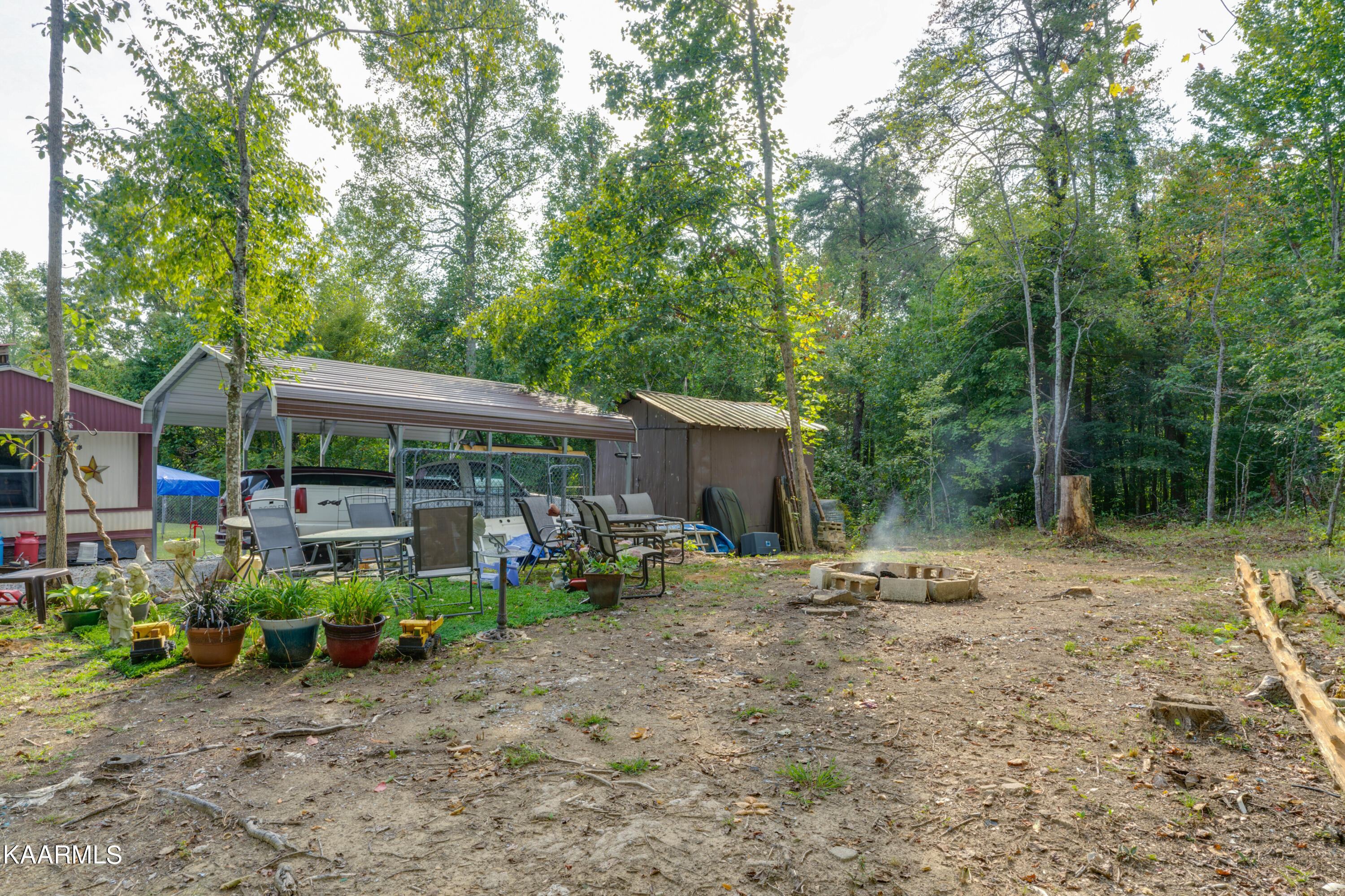 166 Lester Ledbetter Lane Hilham TN 38568