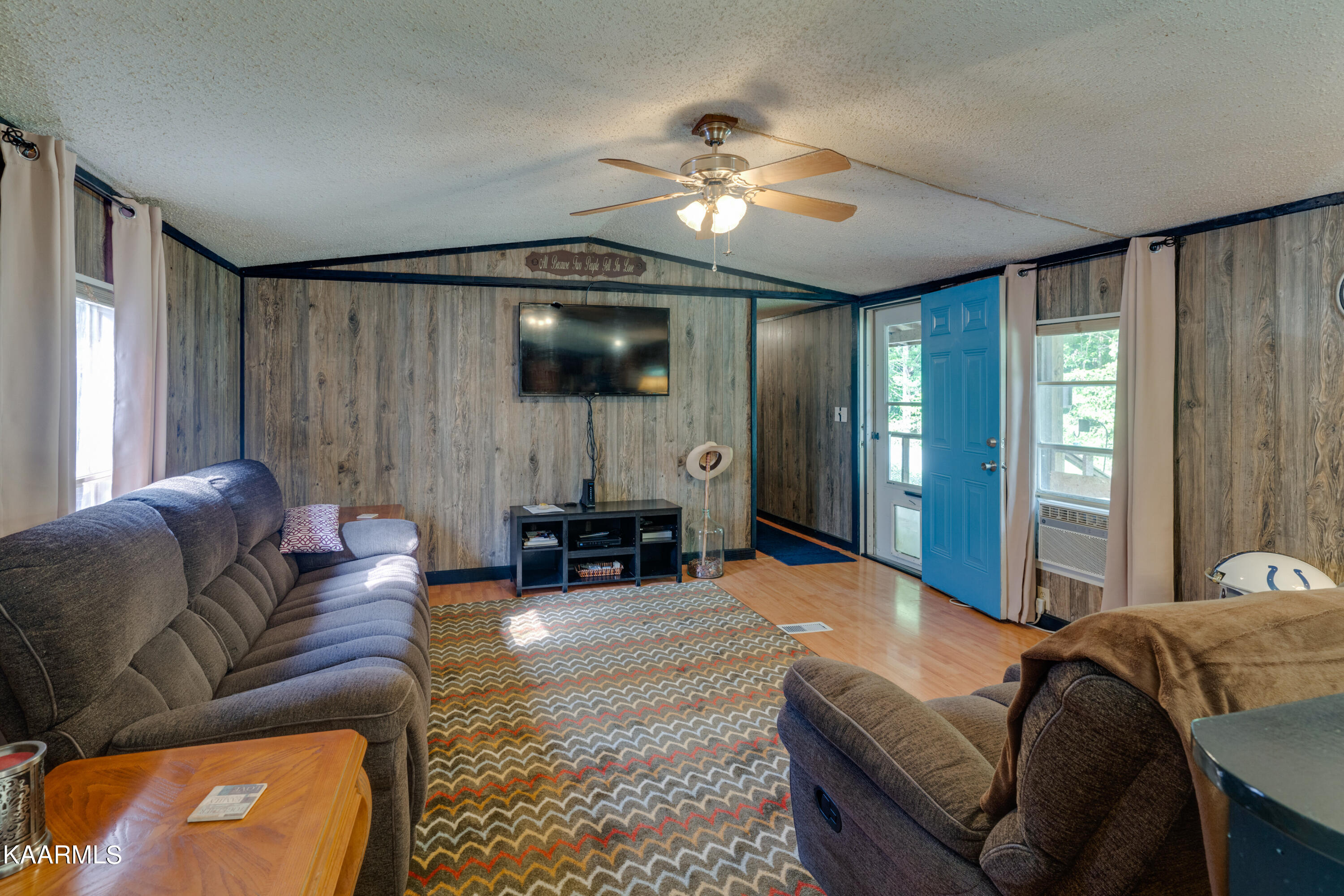 166 Lester Ledbetter Lane Hilham TN 38568
