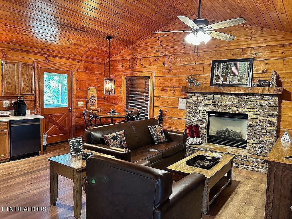 3215 Steeple Way Pigeon Forge TN 37863