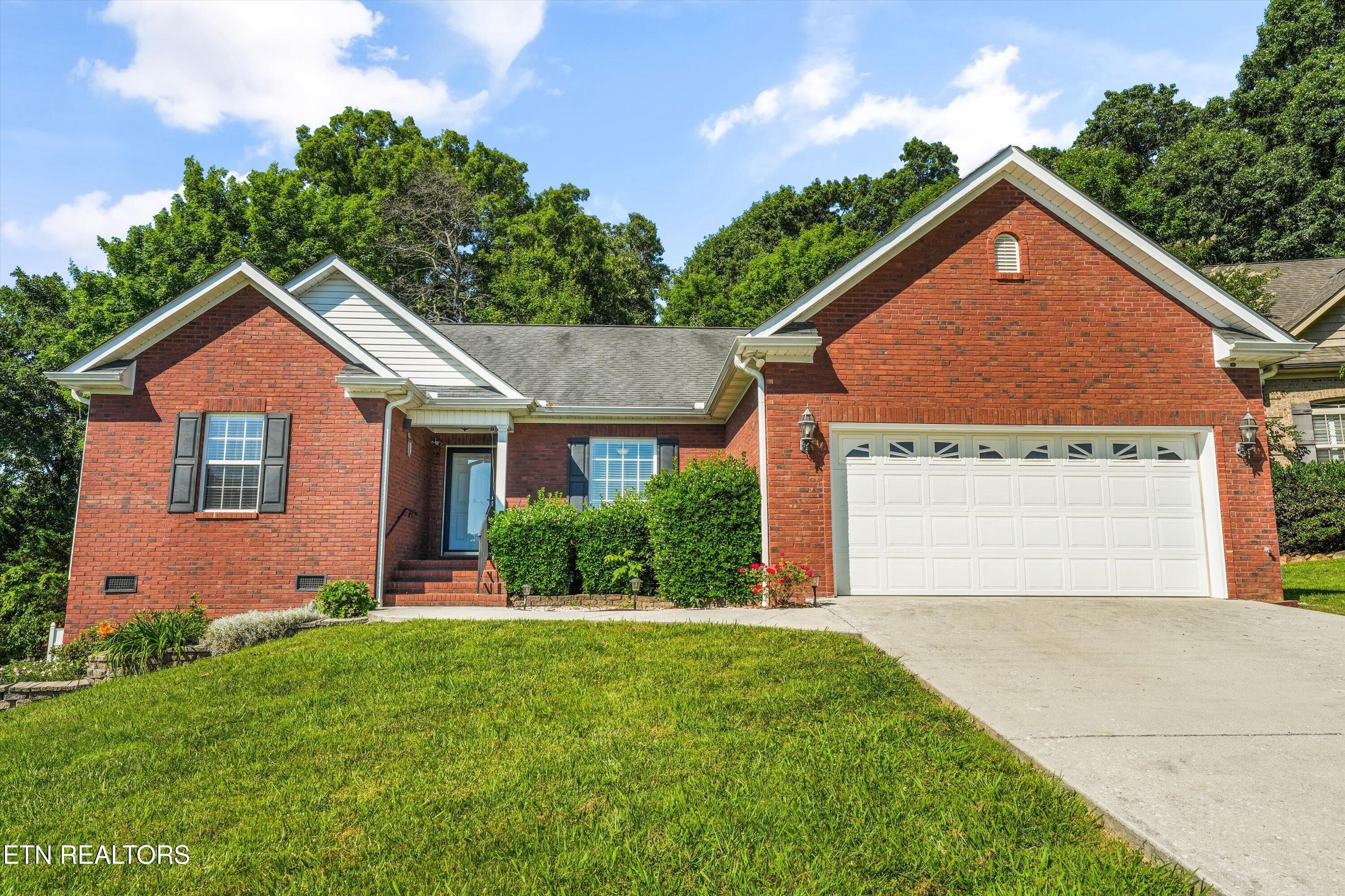 8007 Frederick John Street Knoxville TN 37938