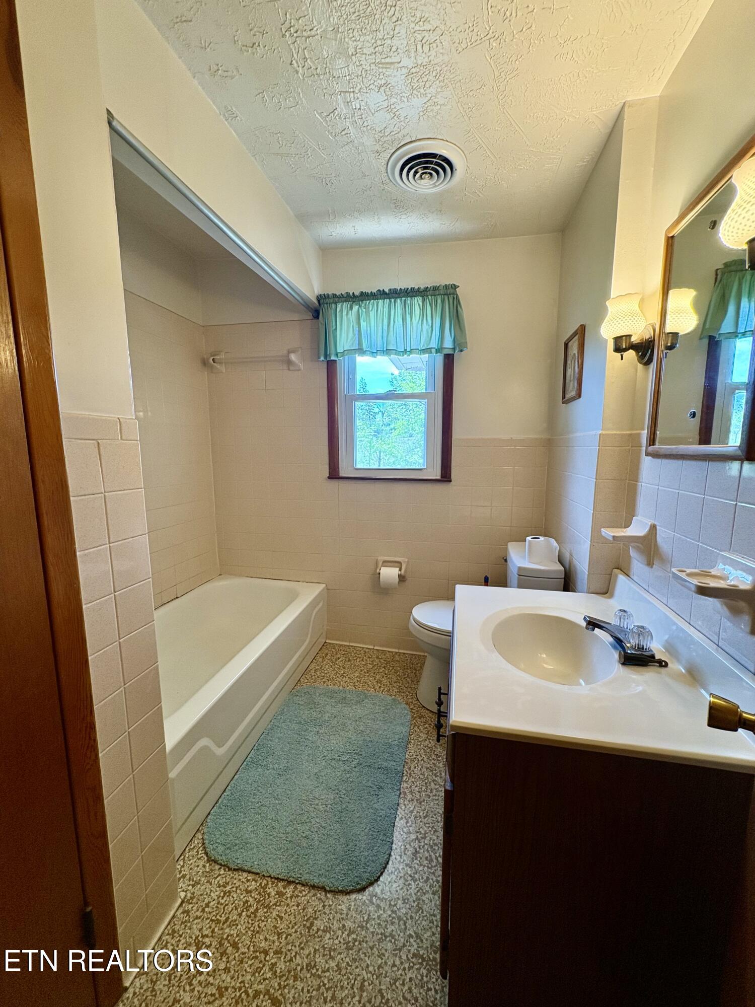295 Long Road Whitesburg TN 37891