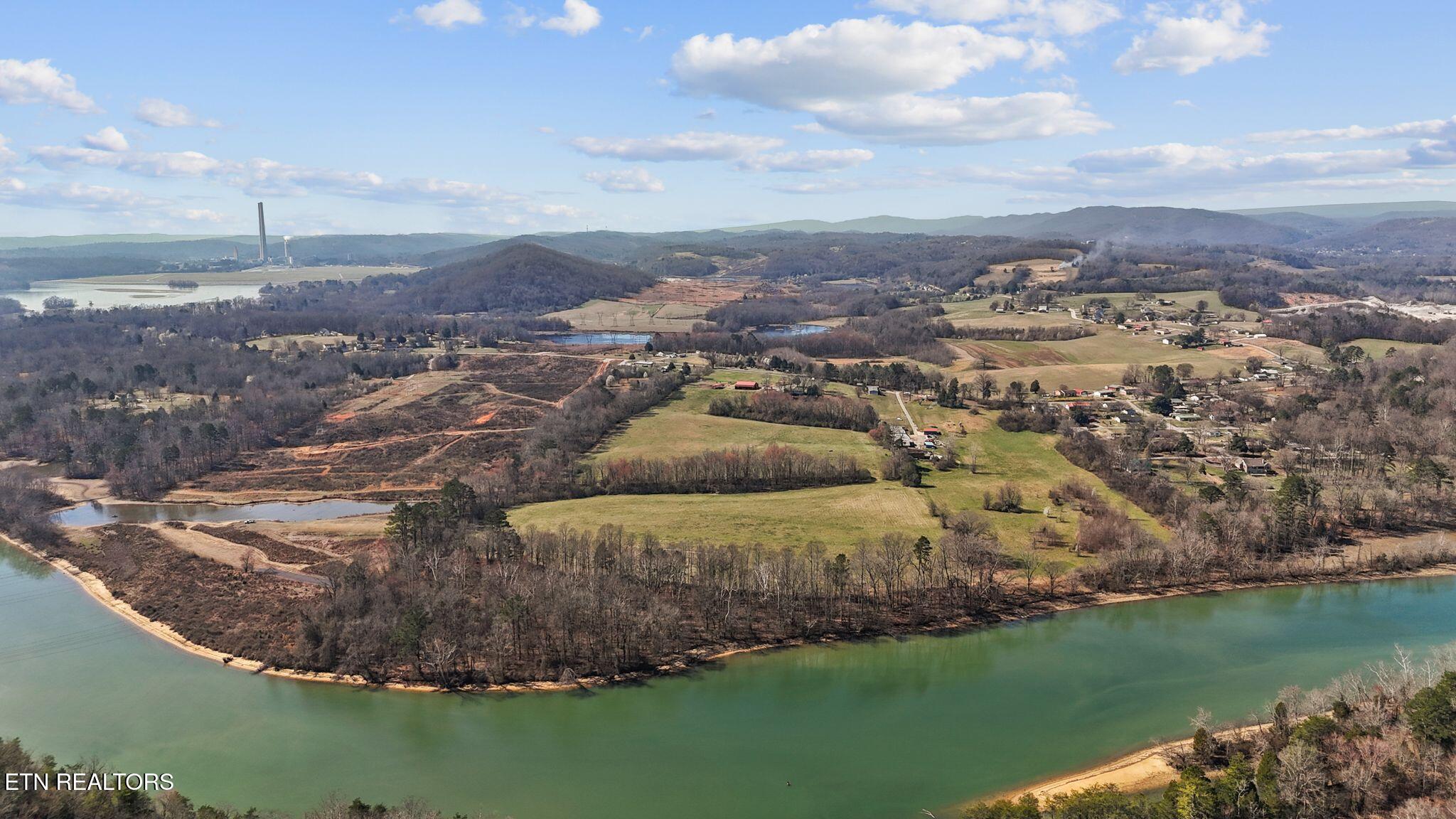 786 Swan Pond Circle Road Harriman TN 37748