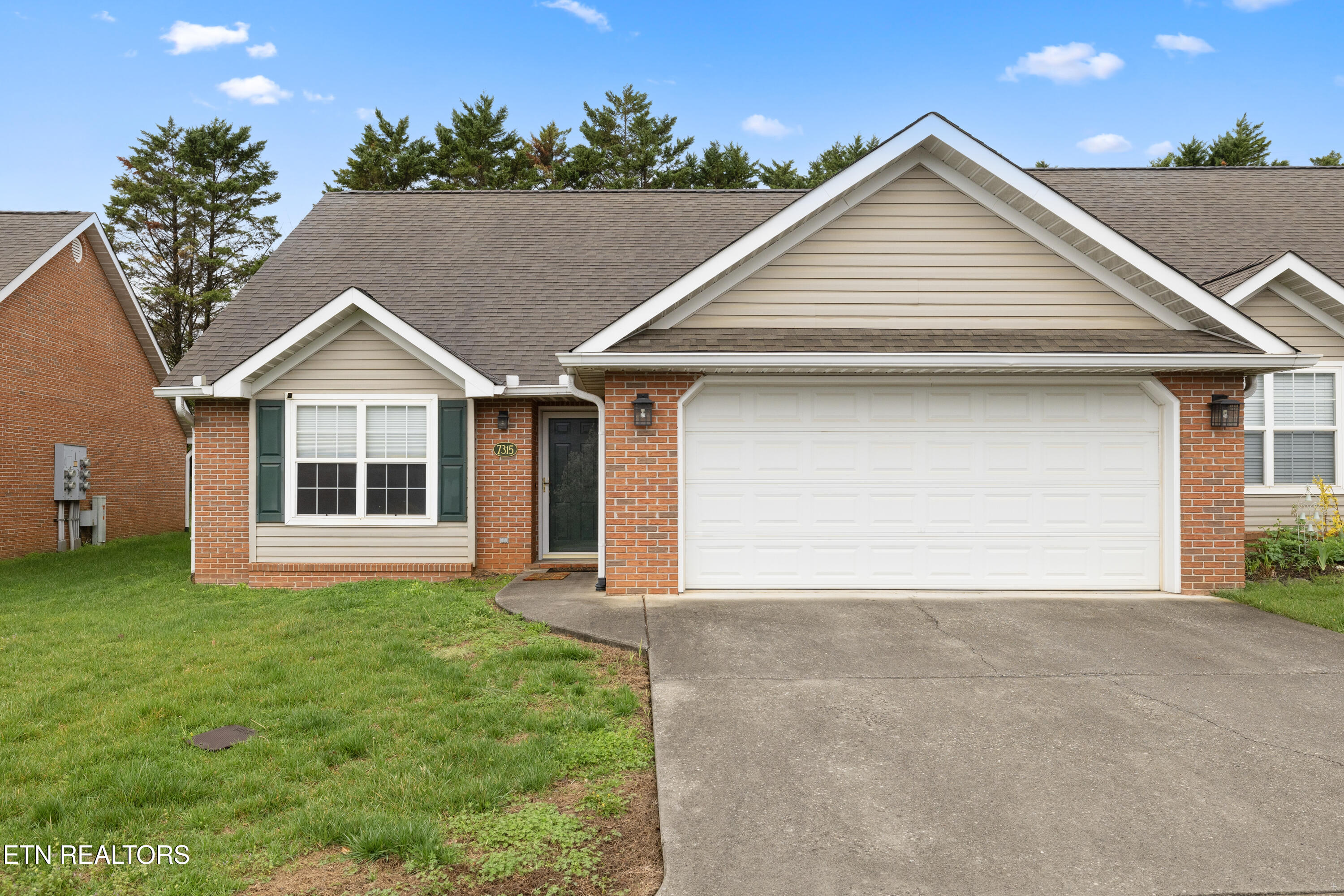 7315 Windtree Oaks Way Knoxville TN 37920