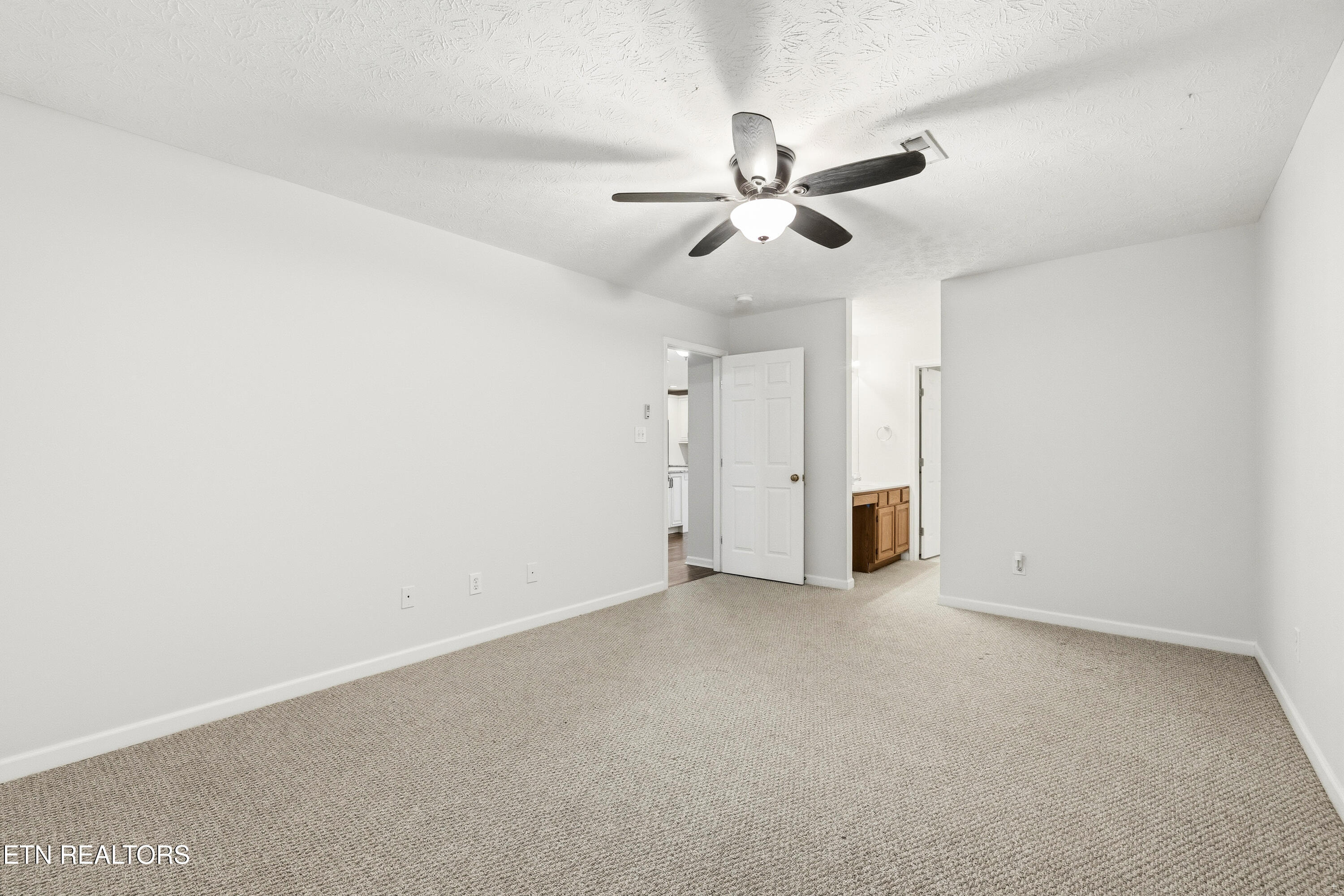 7315 Windtree Oaks Way Knoxville TN 37920