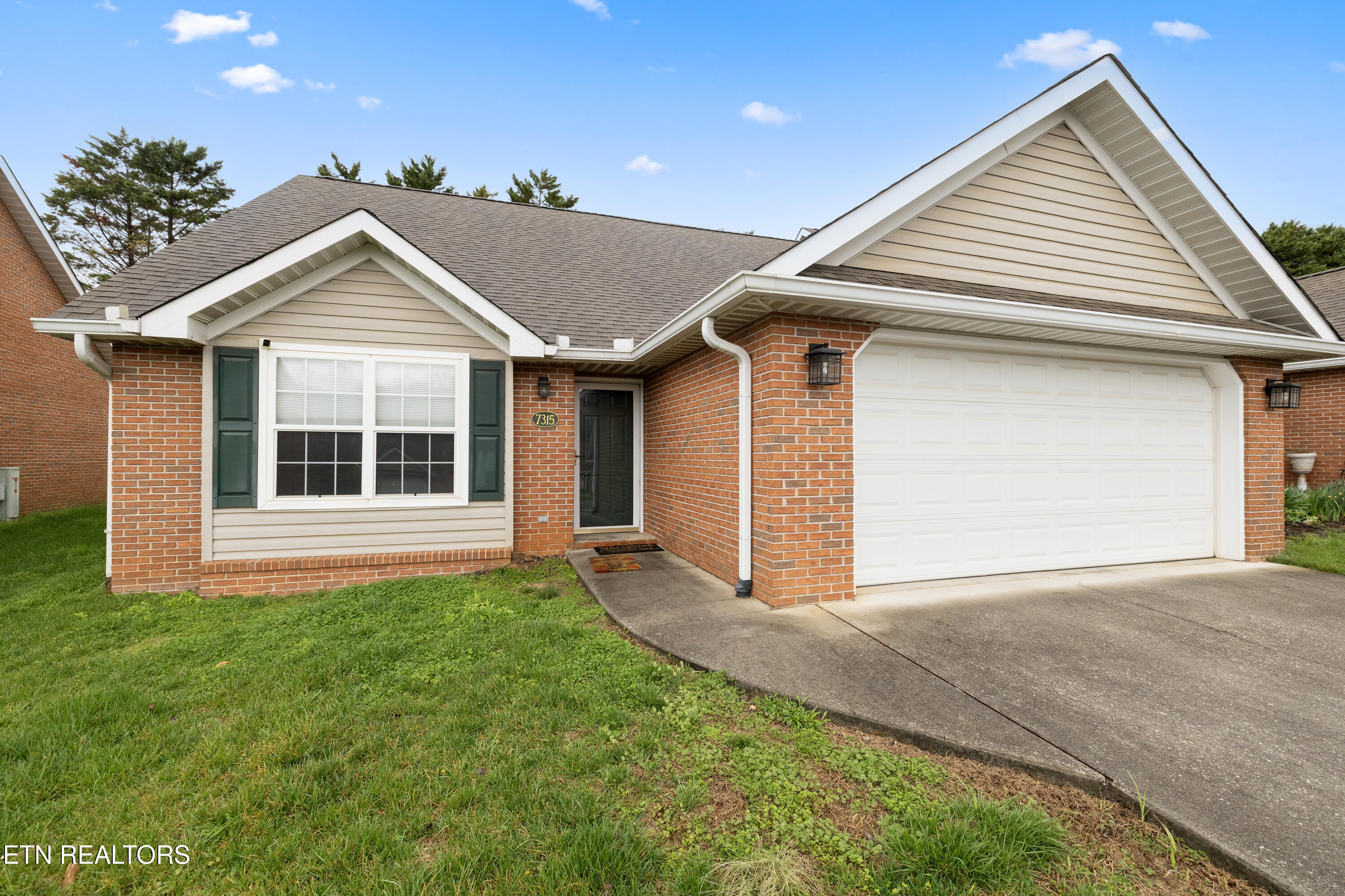 7315 Windtree Oaks Way Knoxville TN 37920