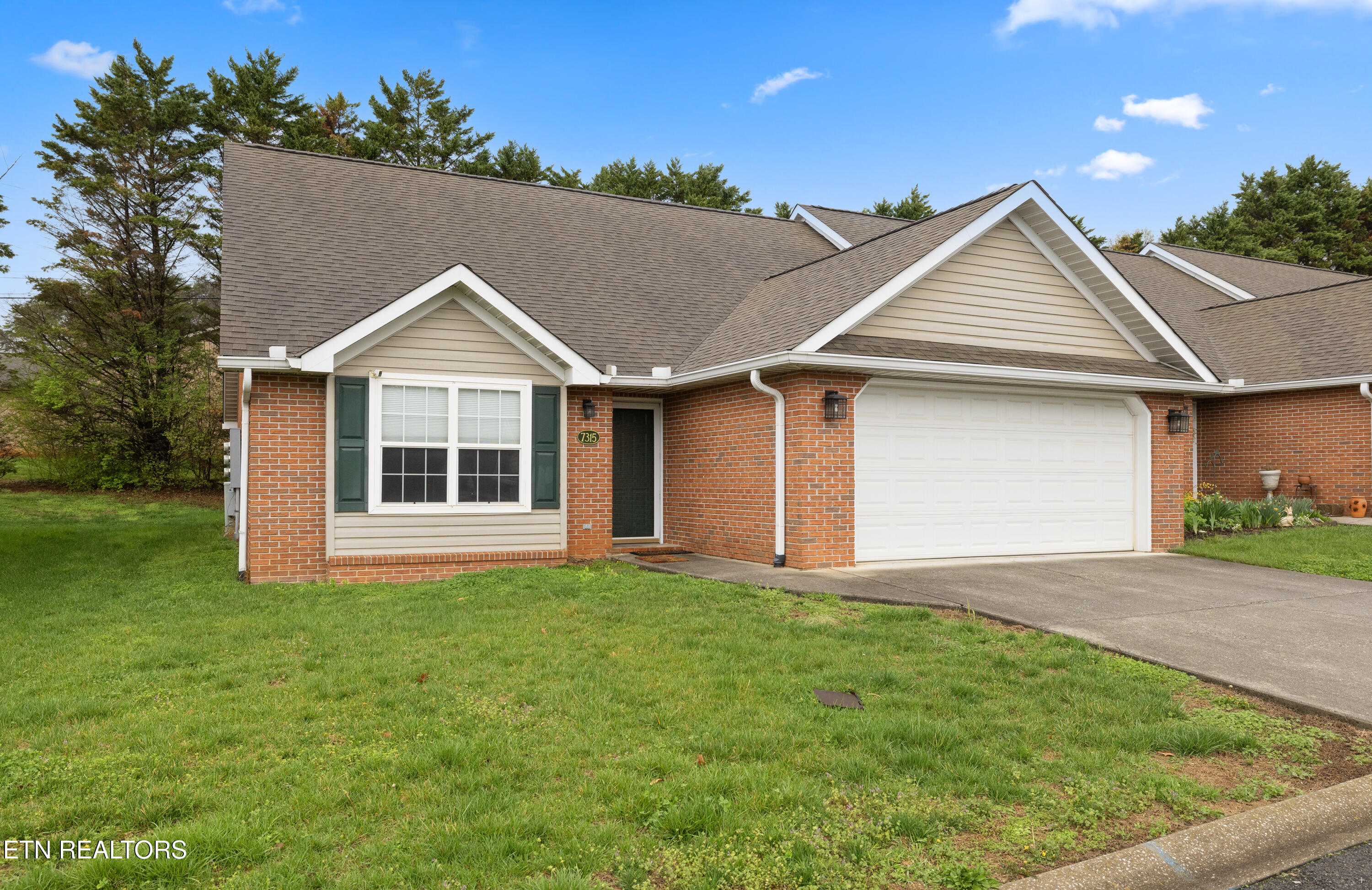7315 Windtree Oaks Way Knoxville TN 37920