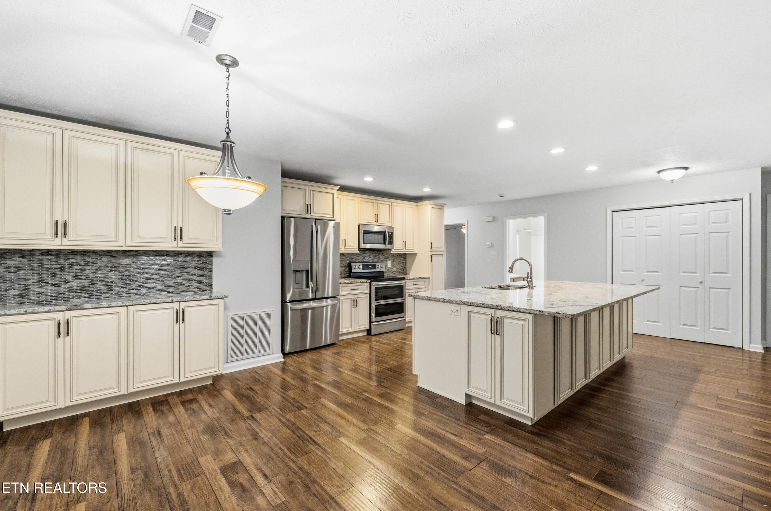 7315 Windtree Oaks Way Knoxville TN 37920