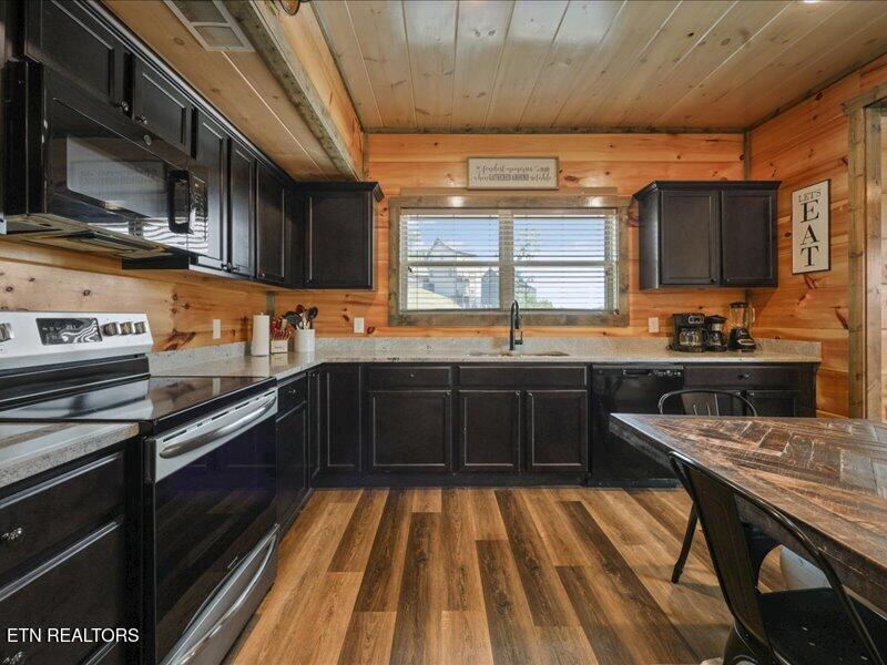 1654 Veterans Boulevard Sevierville TN 37876