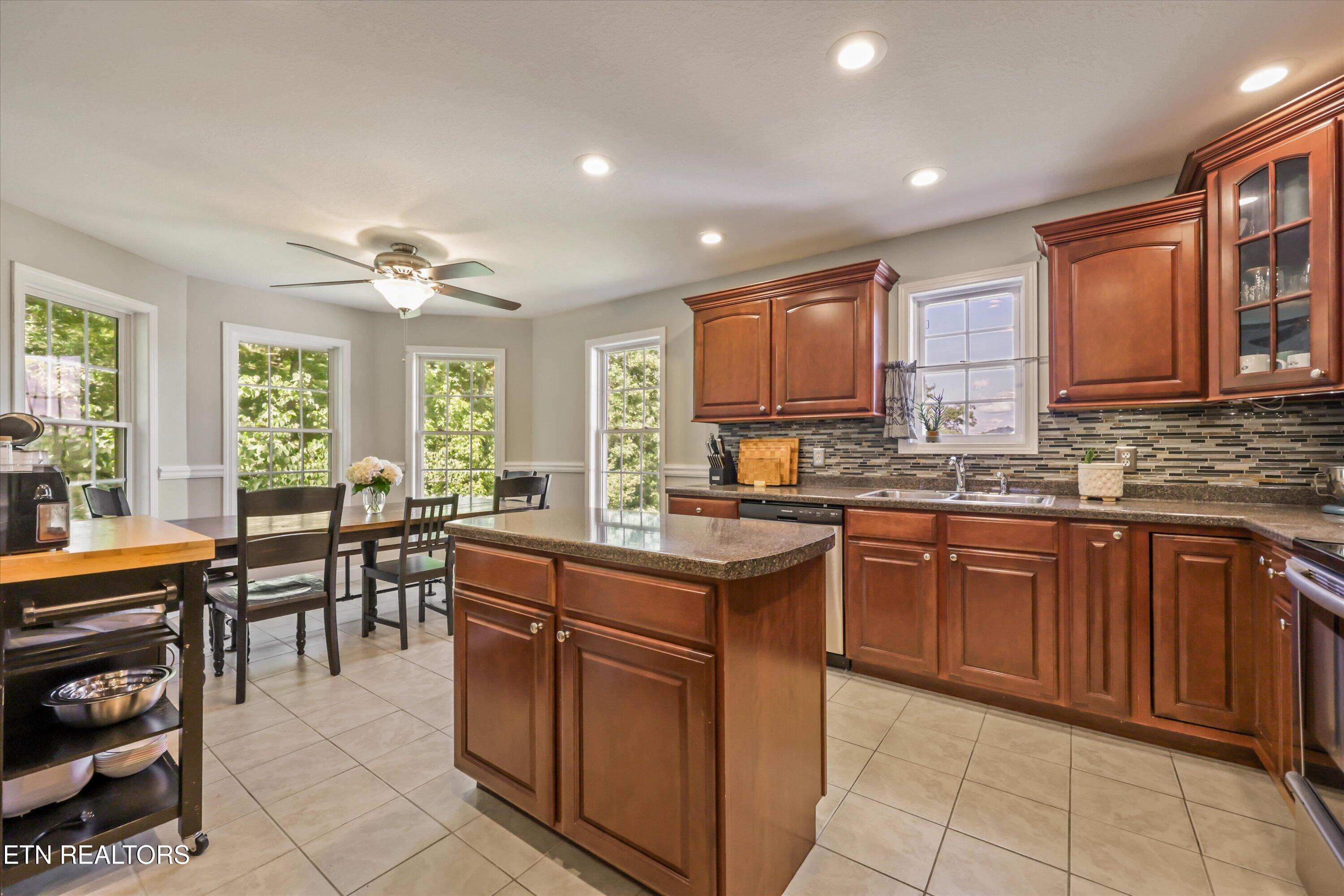 314 Homestead Court Kingston TN 37763