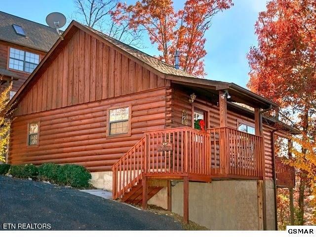 1540 Bears Den Way Sevierville TN 37862