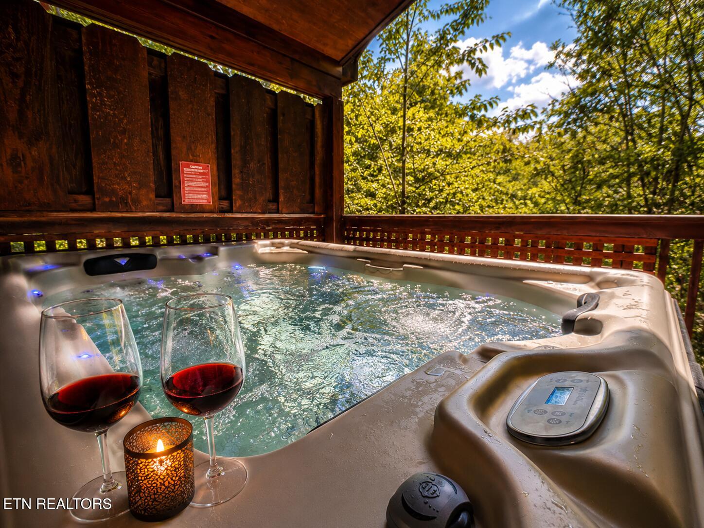 1540 Bears Den Way Sevierville TN 37862