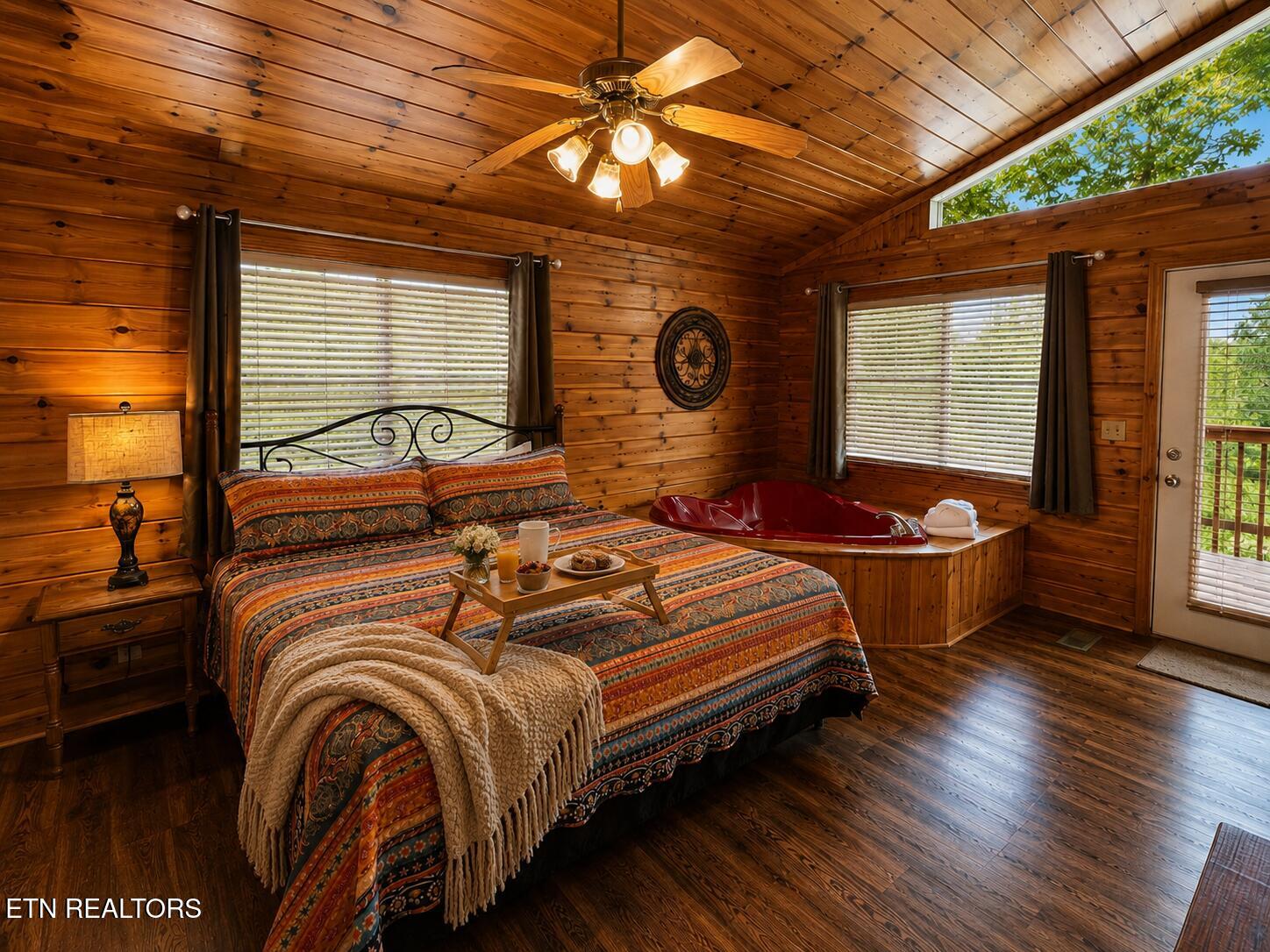 1540 Bears Den Way Sevierville TN 37862
