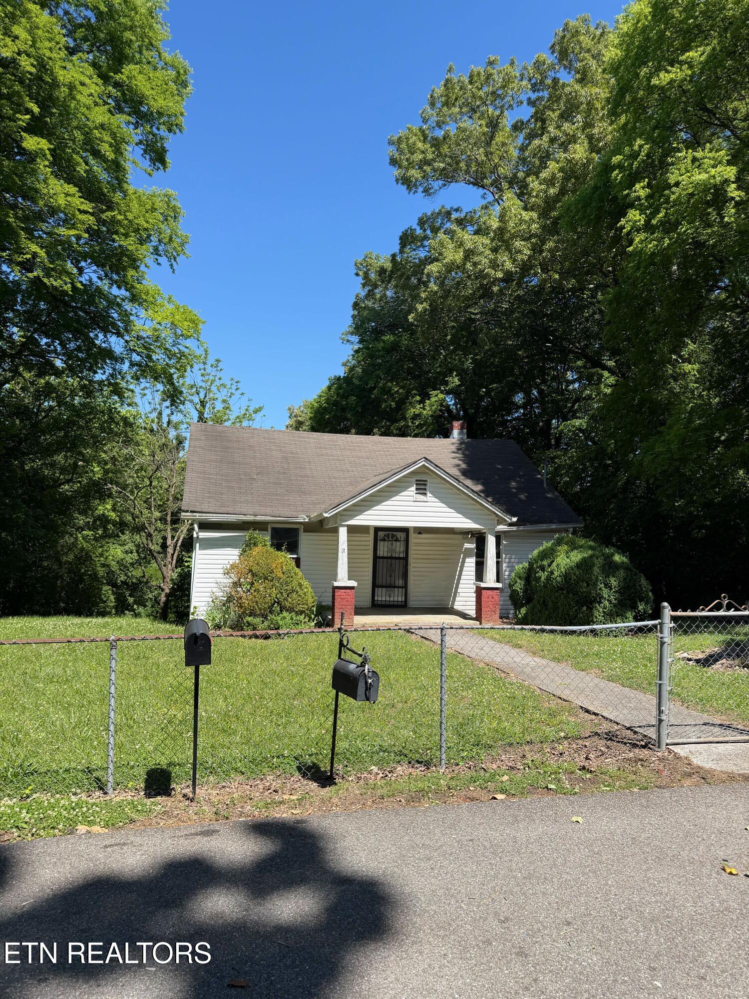 835 Spring Drive Knoxville TN 37920