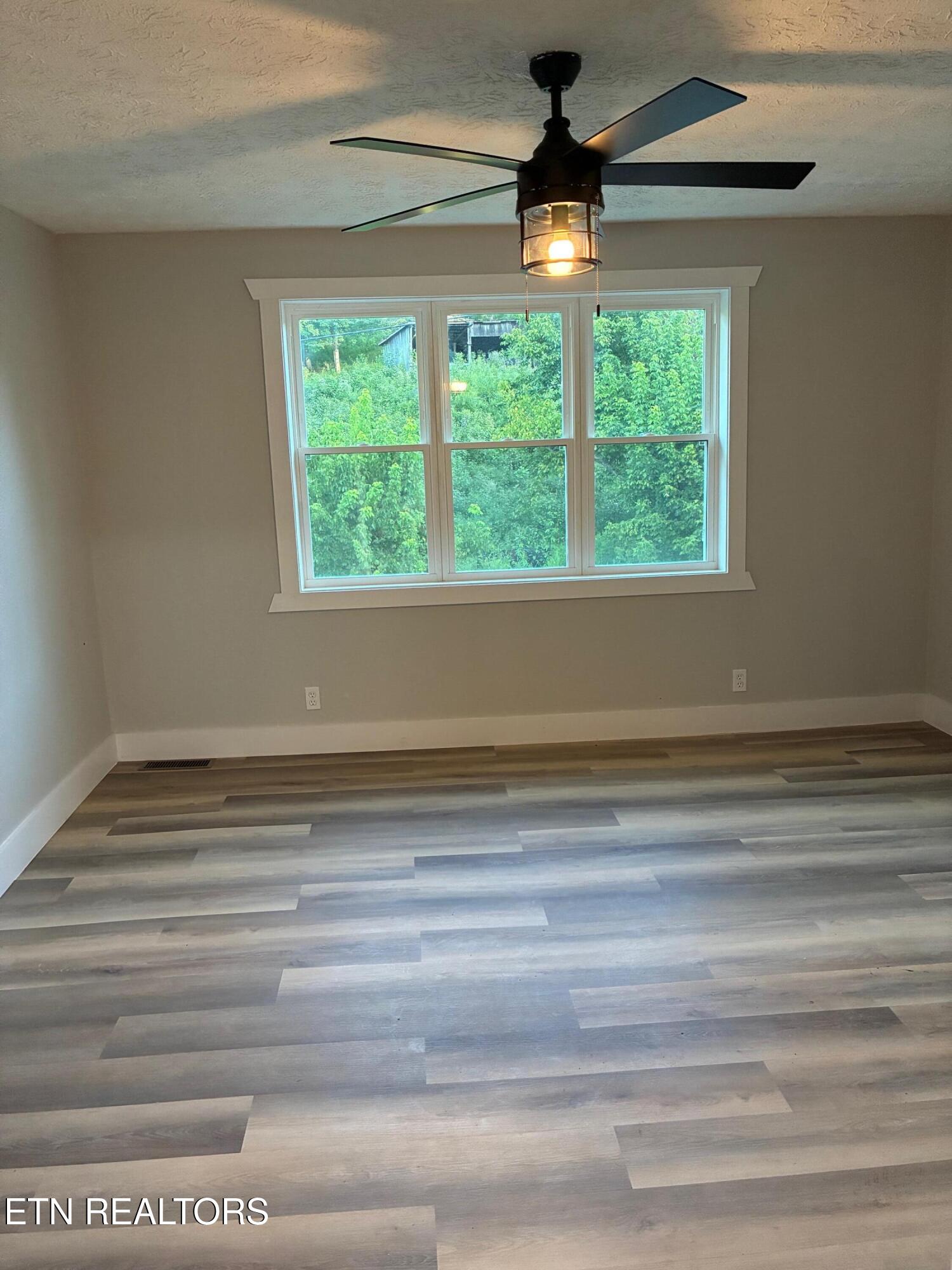 519 Whitman Hollow Road Lafollette TN 37766