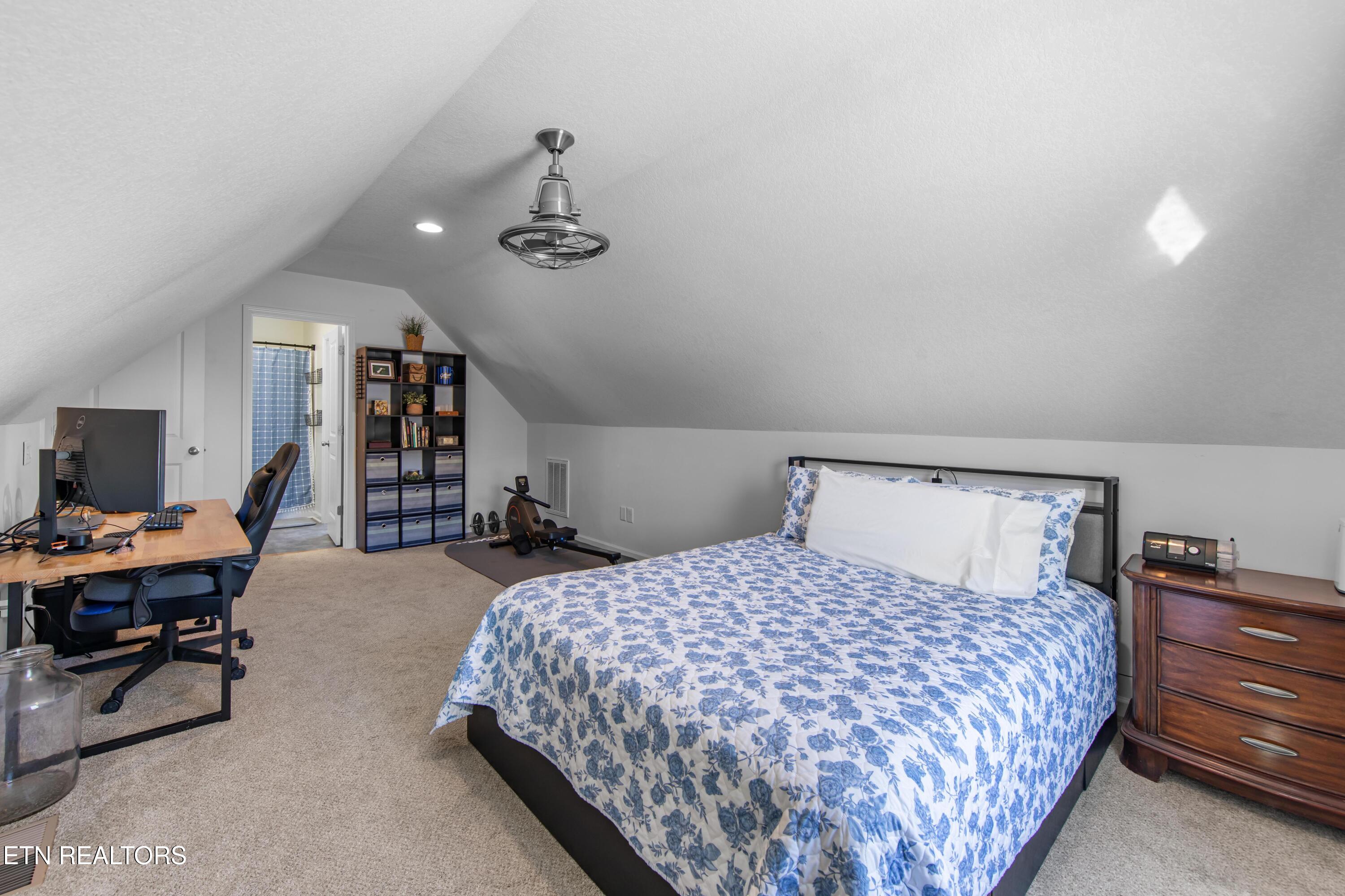 2513 Eppie Cove Lane Knoxville TN 37931