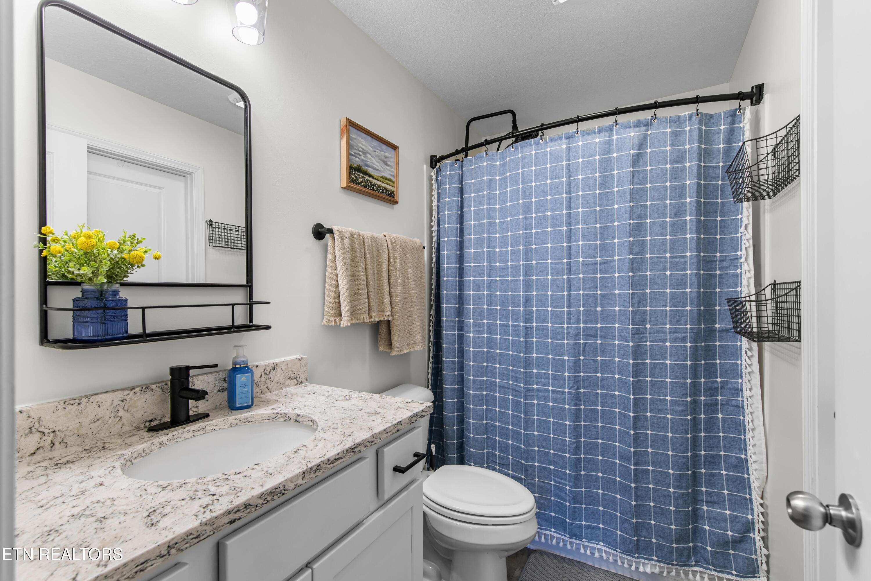 2513 Eppie Cove Lane Knoxville TN 37931