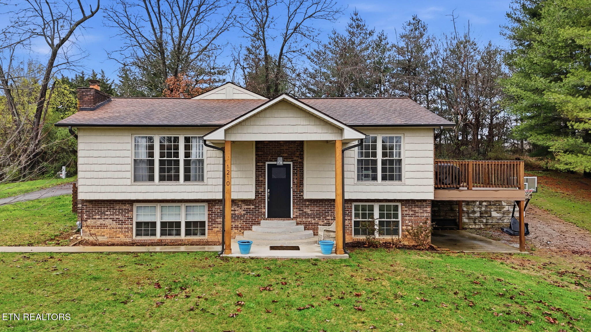 1210 Rowe Street New Tazewell TN 37825