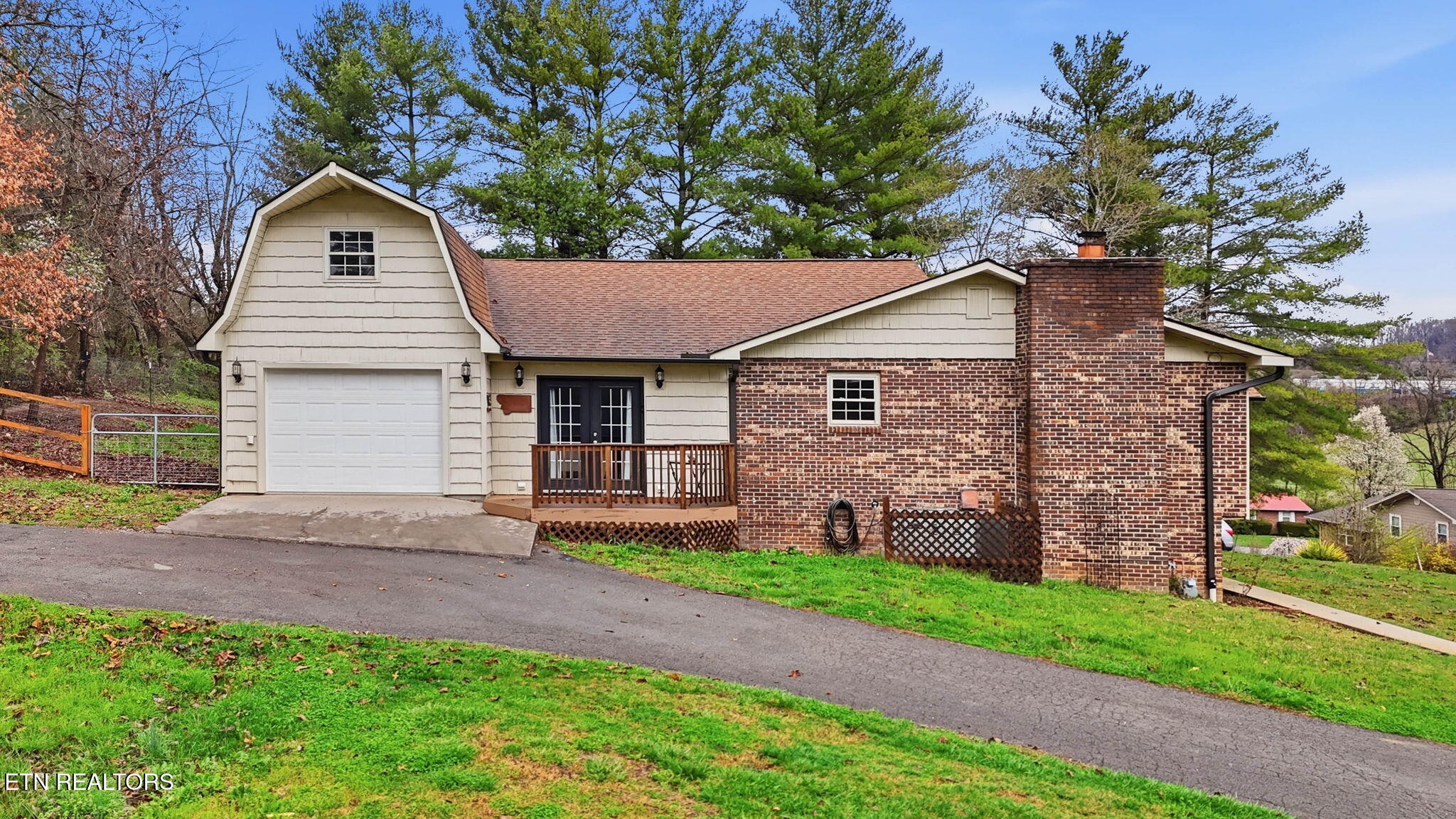 1210 Rowe Street New Tazewell TN 37825