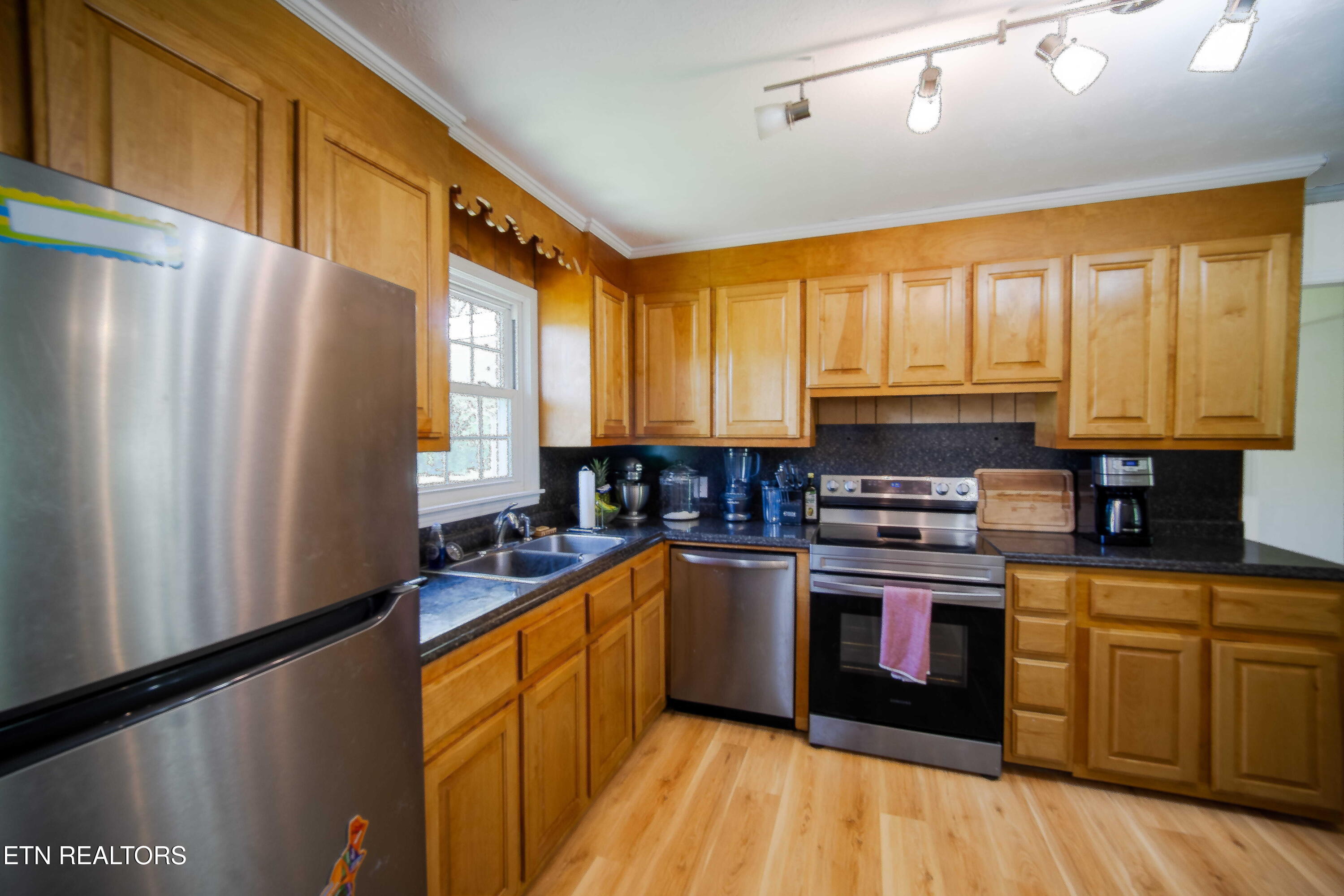 5027 Rocky Point Road Cookeville TN 38506