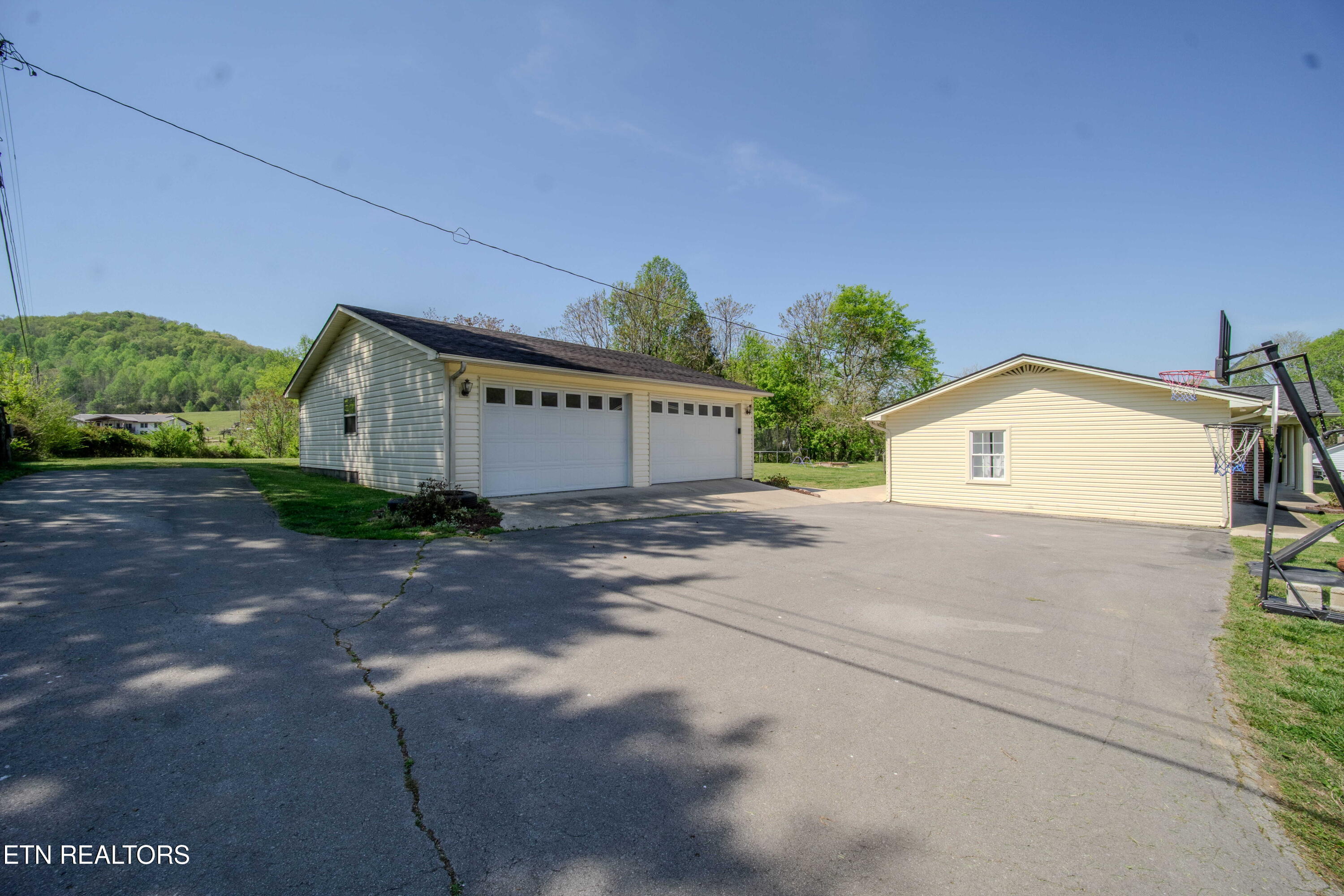 5027 Rocky Point Road Cookeville TN 38506