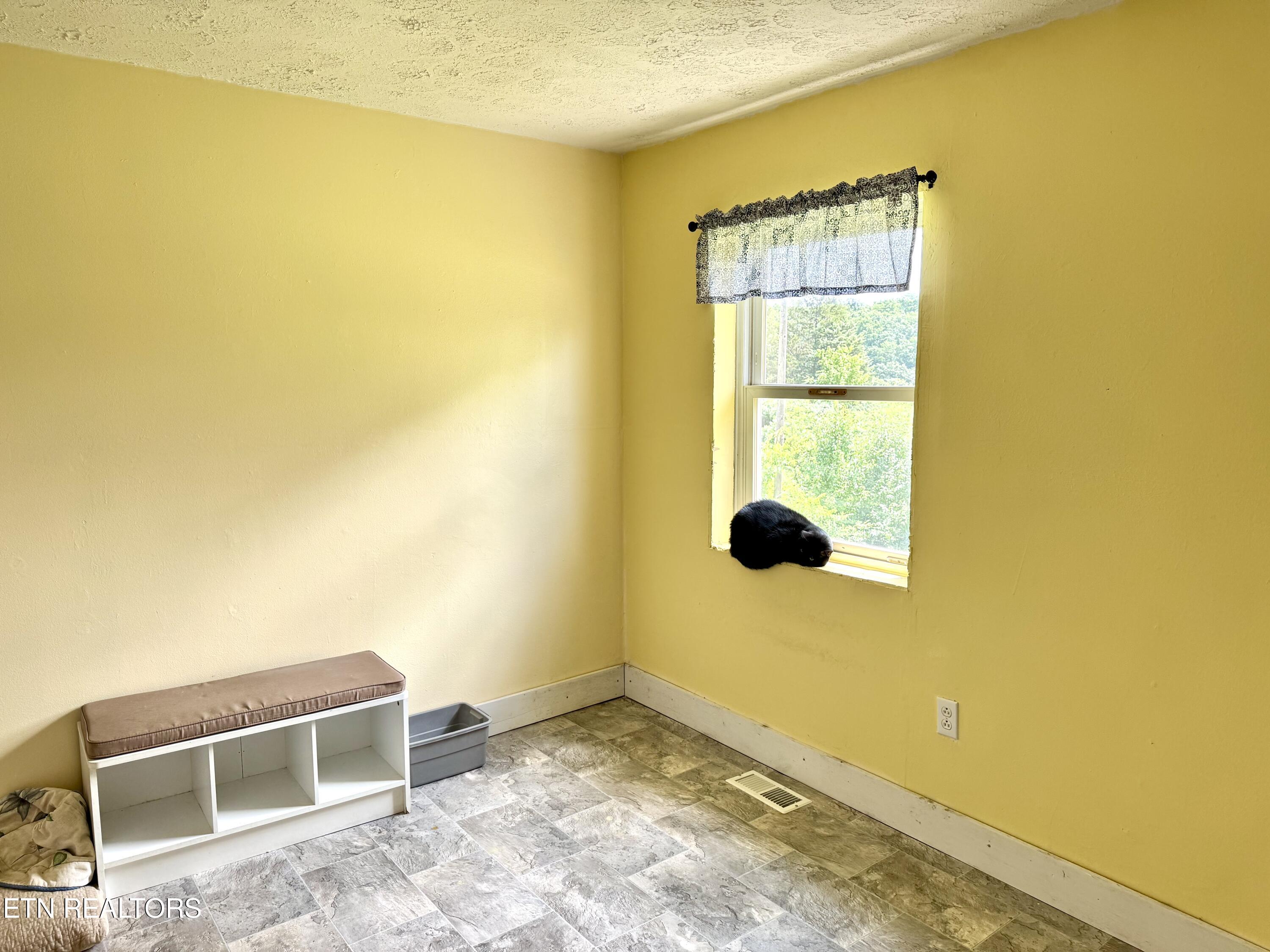 10016 Asheville Highway Greeneville TN 37743