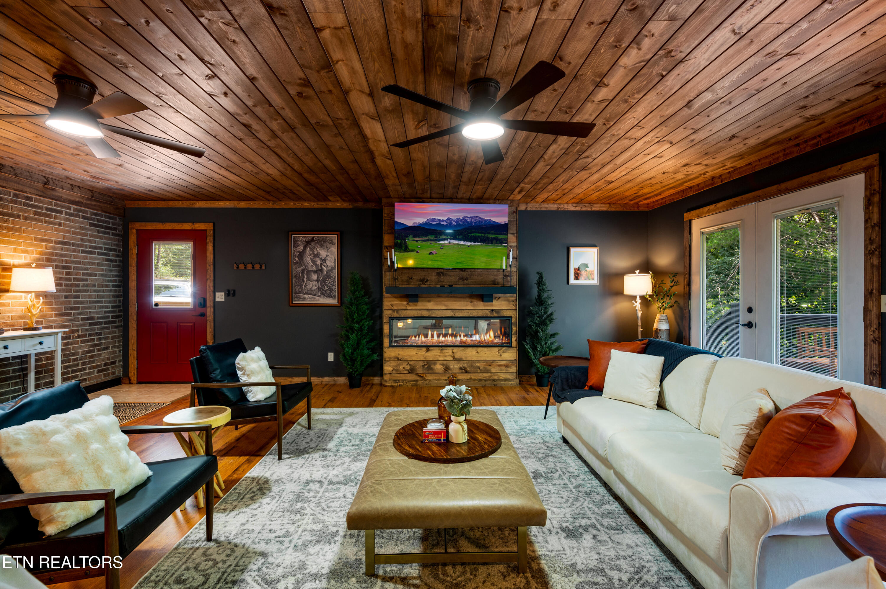 835 Lee Circle Pigeon Forge TN 37862