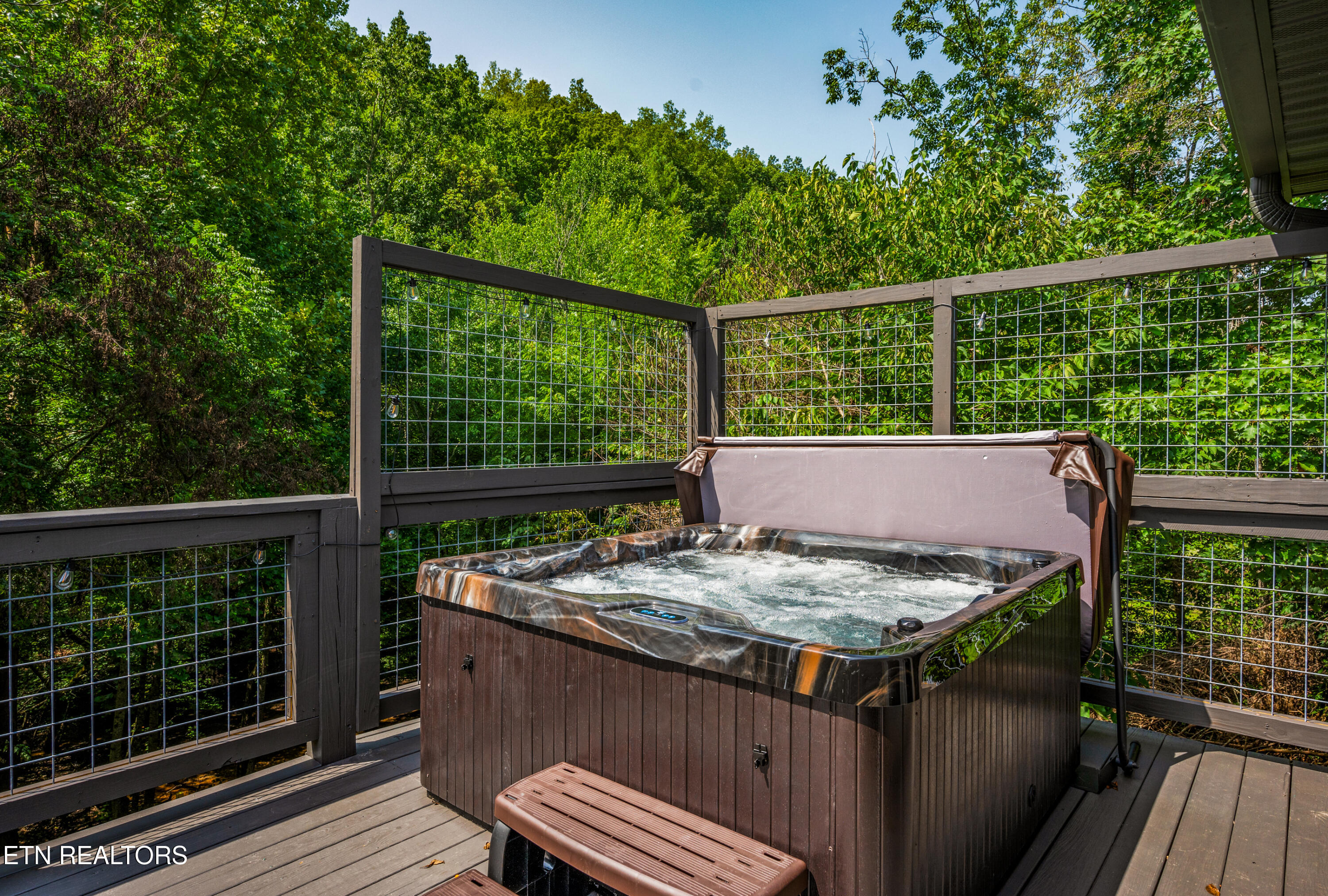 835 Lee Circle Pigeon Forge TN 37862