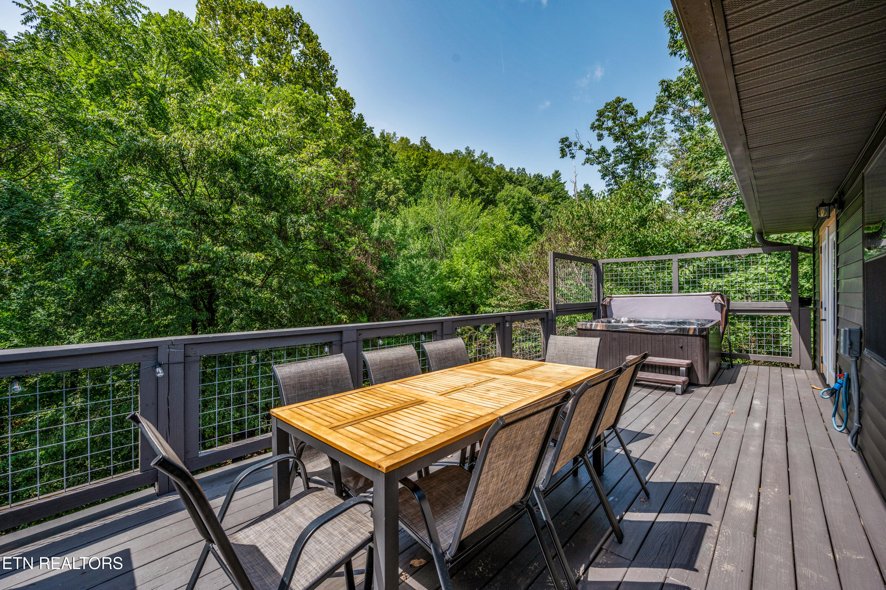 835 Lee Circle Pigeon Forge TN 37862