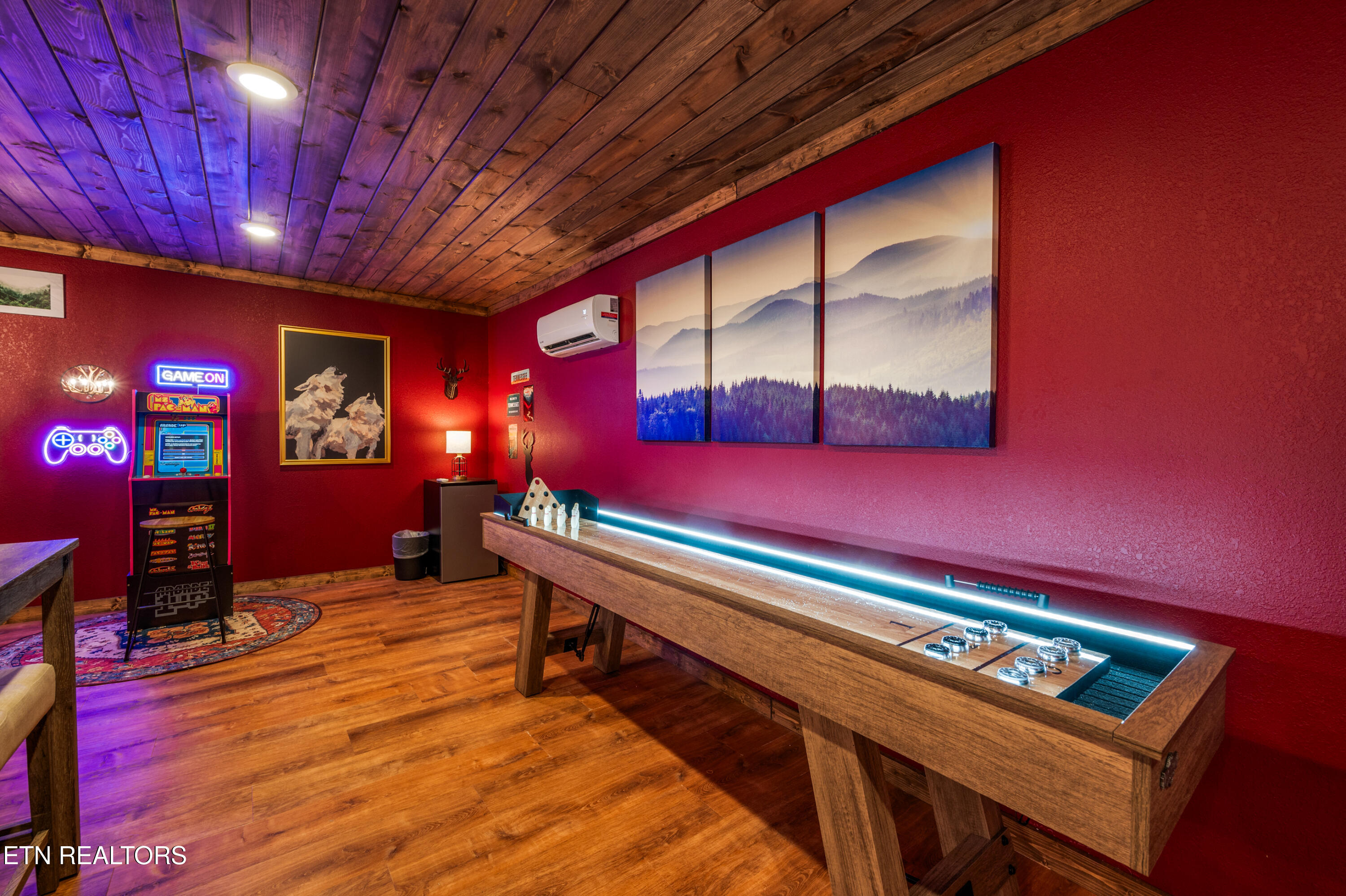 835 Lee Circle Pigeon Forge TN 37862