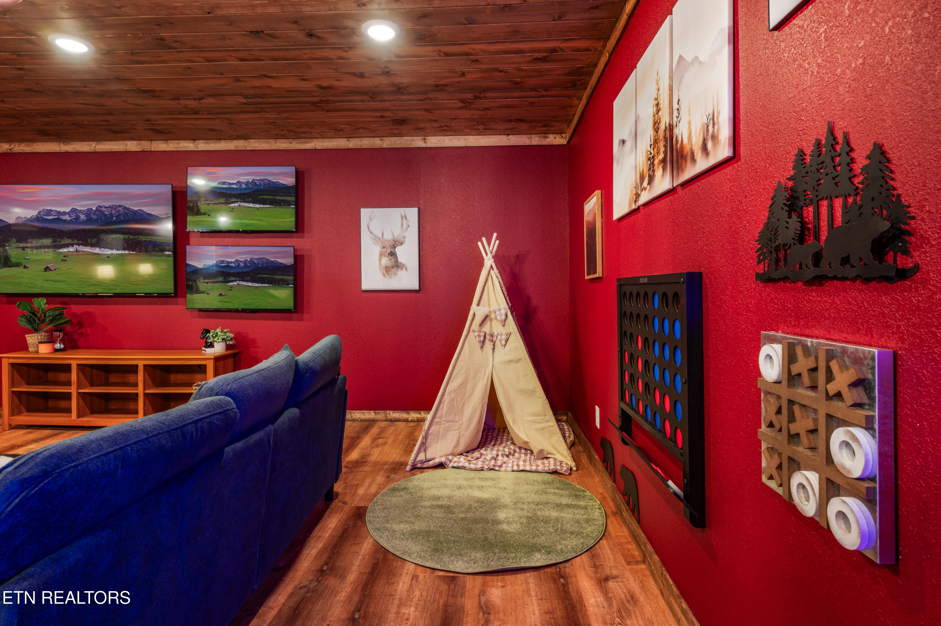 835 Lee Circle Pigeon Forge TN 37862