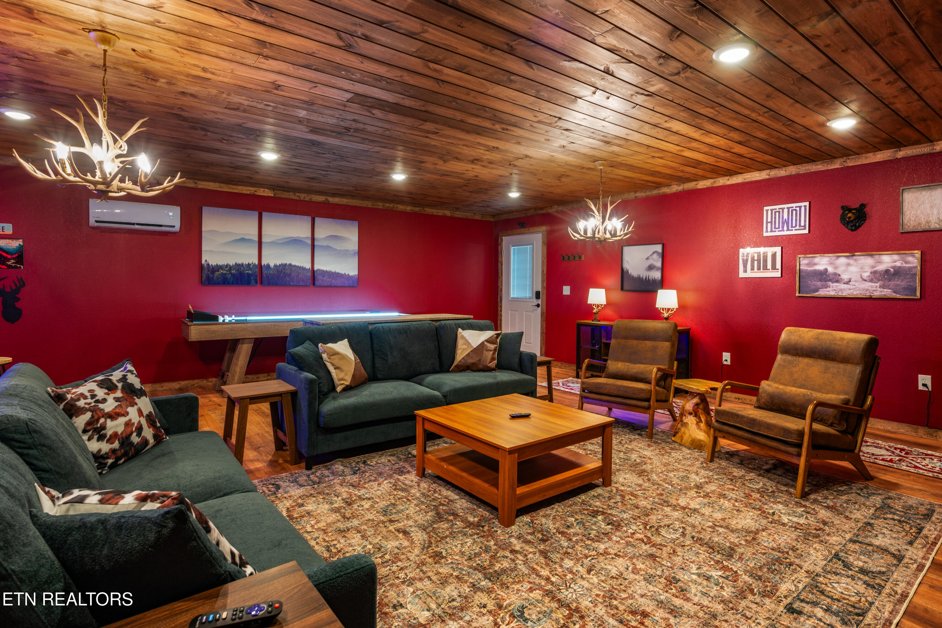 835 Lee Circle Pigeon Forge TN 37862