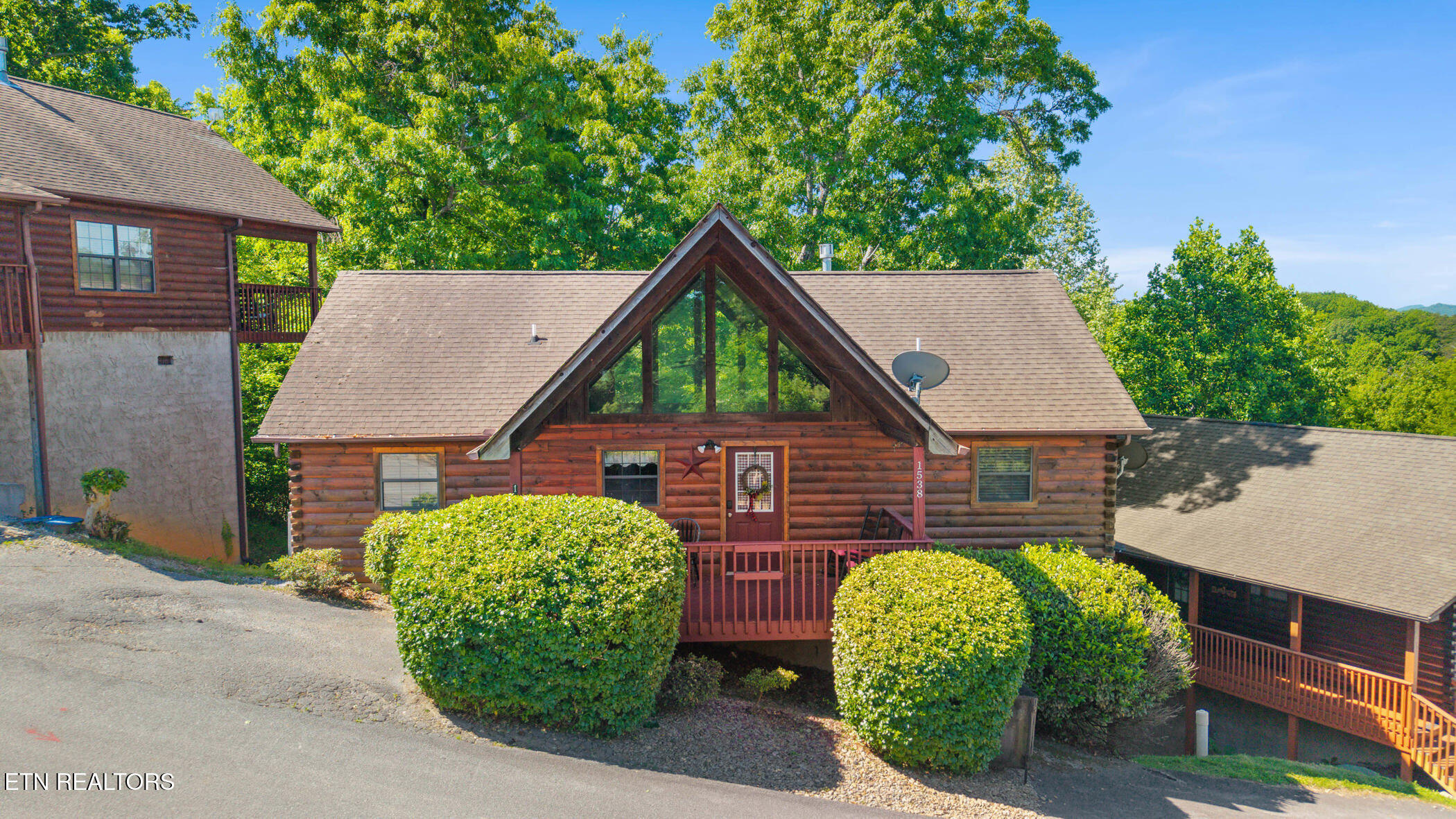 1538 Bears Den Way Sevierville TN 37862