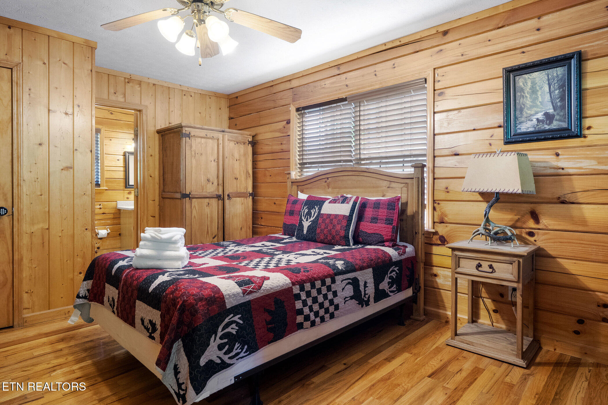 1538 Bears Den Way Sevierville TN 37862